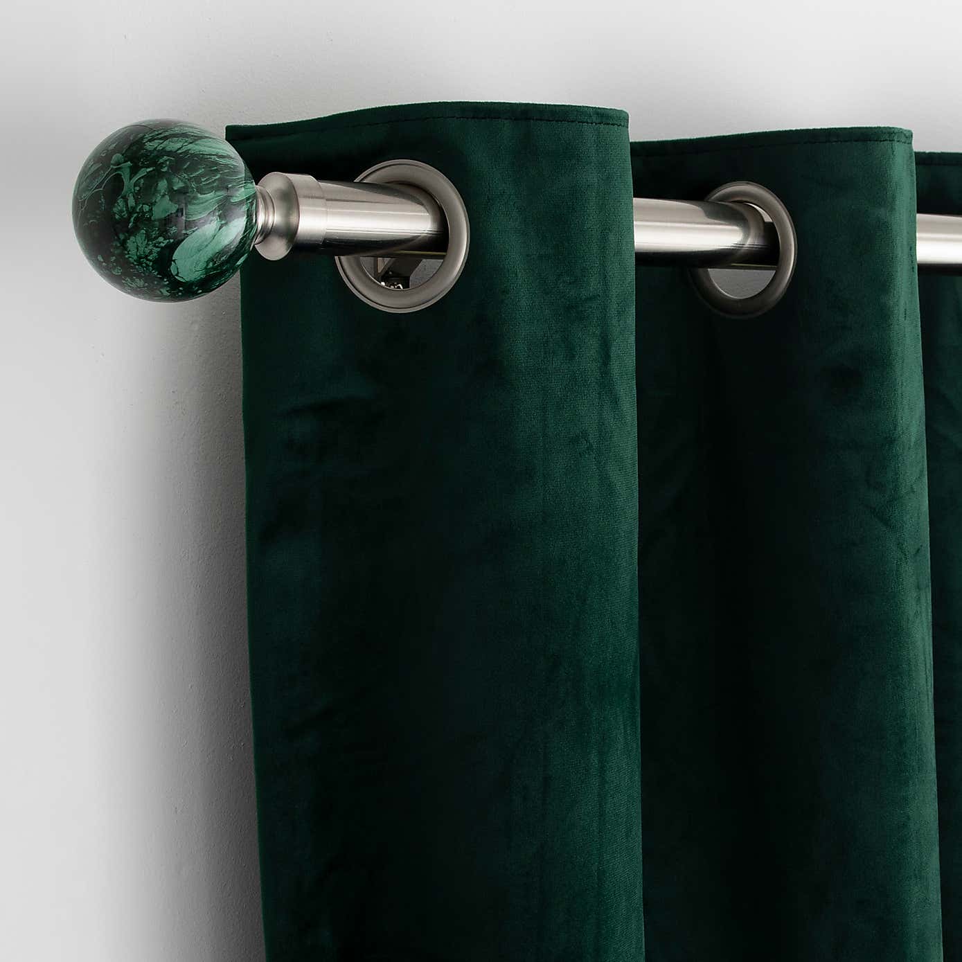 Malachite Ball Extendable Metal Eyelet Curtain Pole​