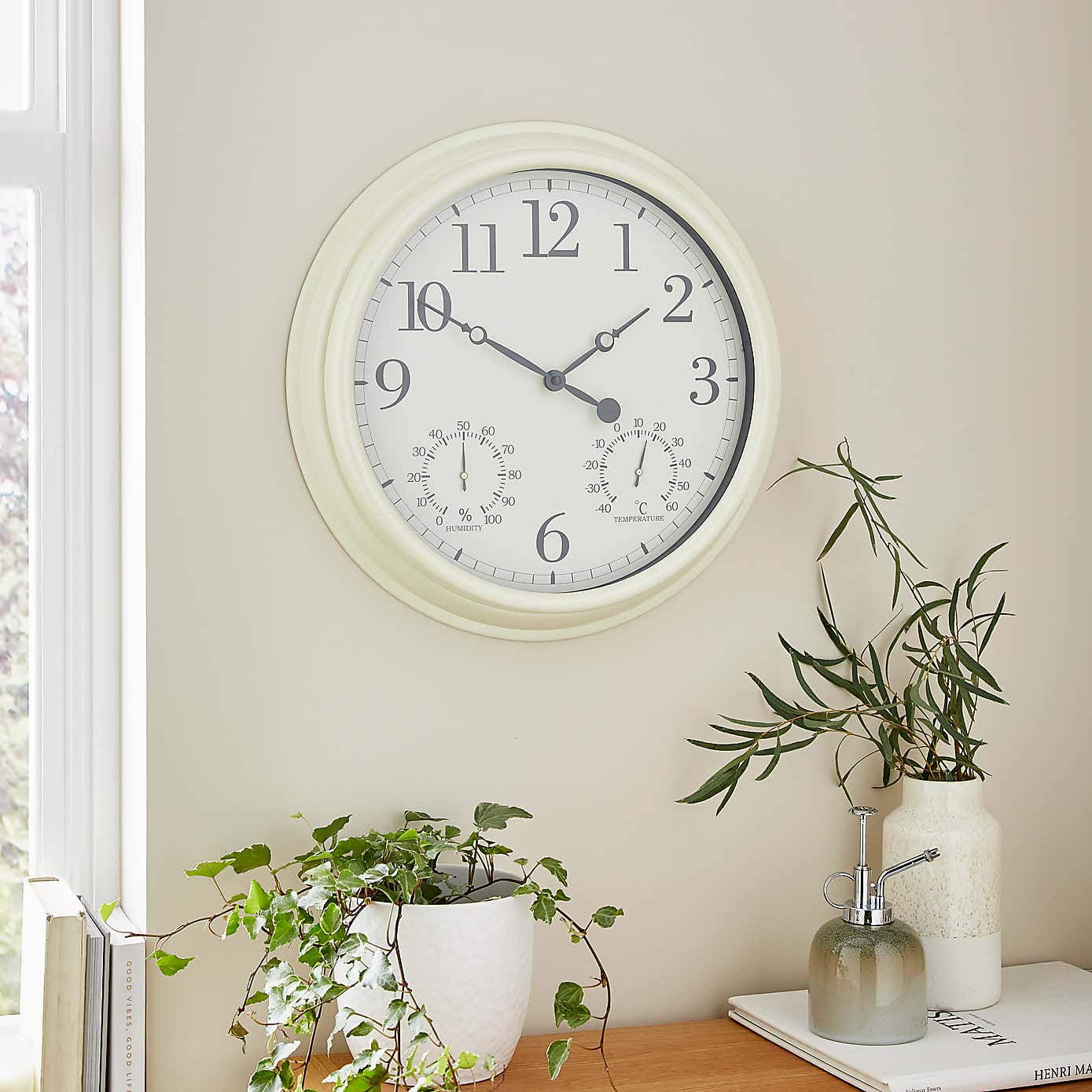Indoor Outdoor Country Cream Clock 40cm