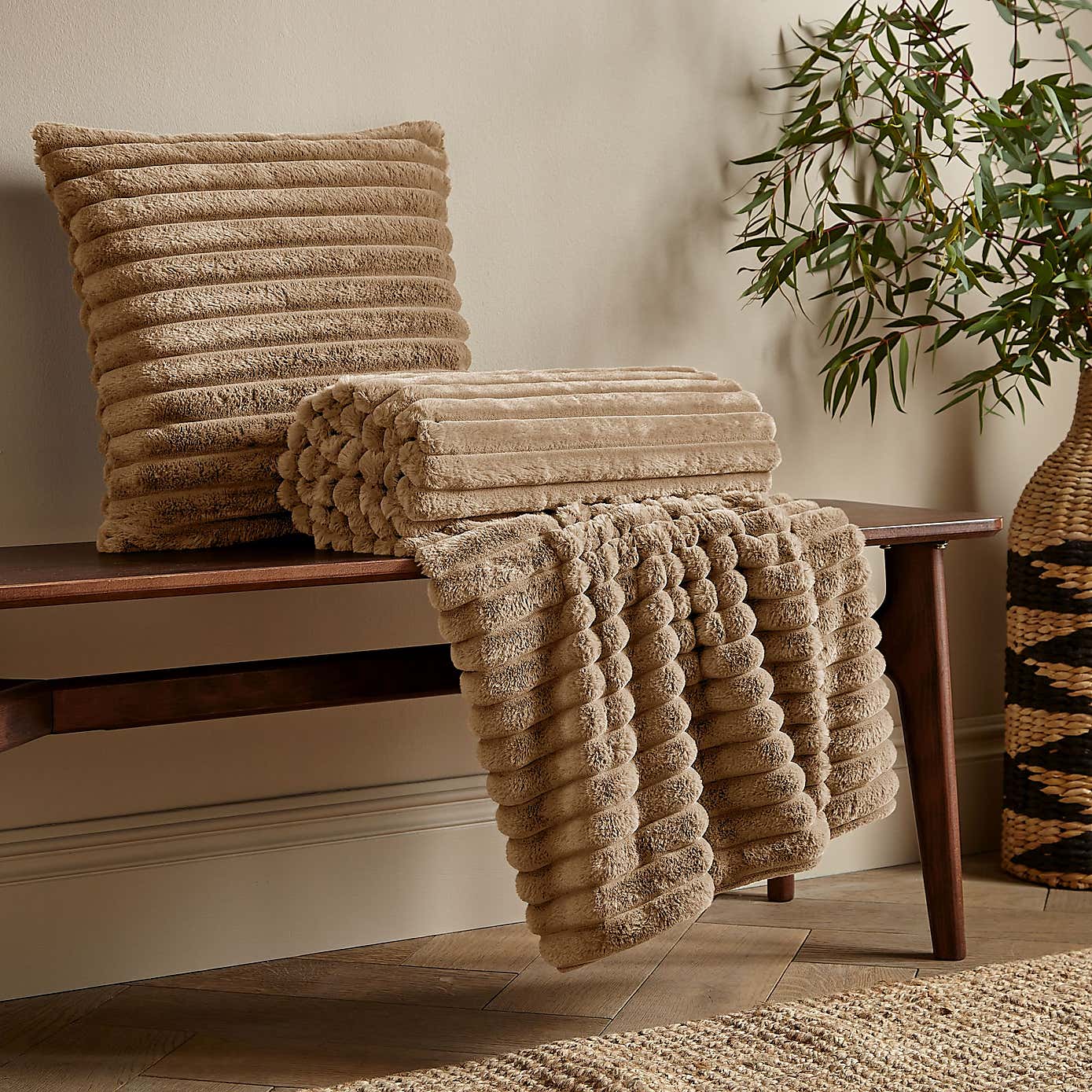 Cosy Ribbed Throw 130cm x 170cm