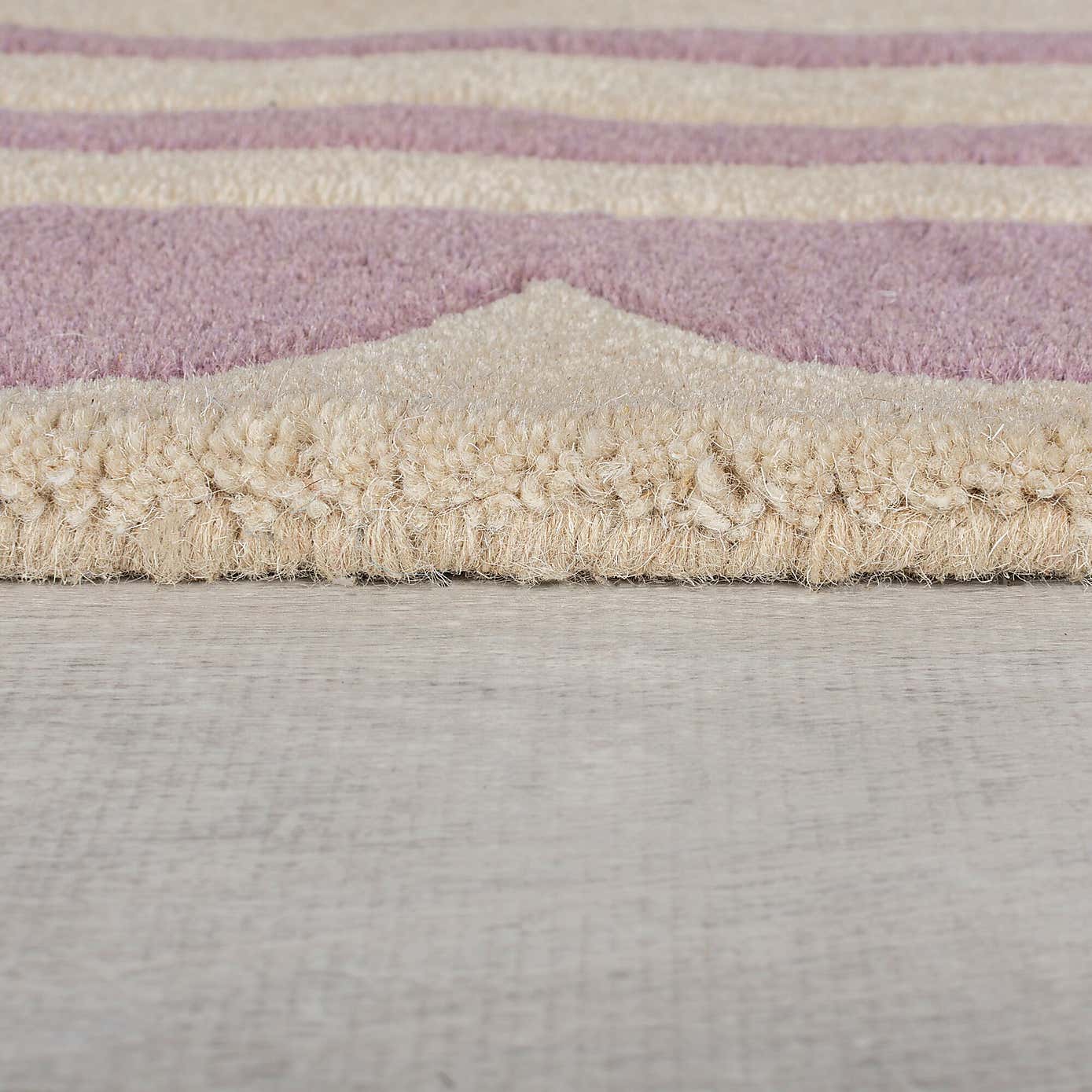 Lois Scallop Border Wool Runner