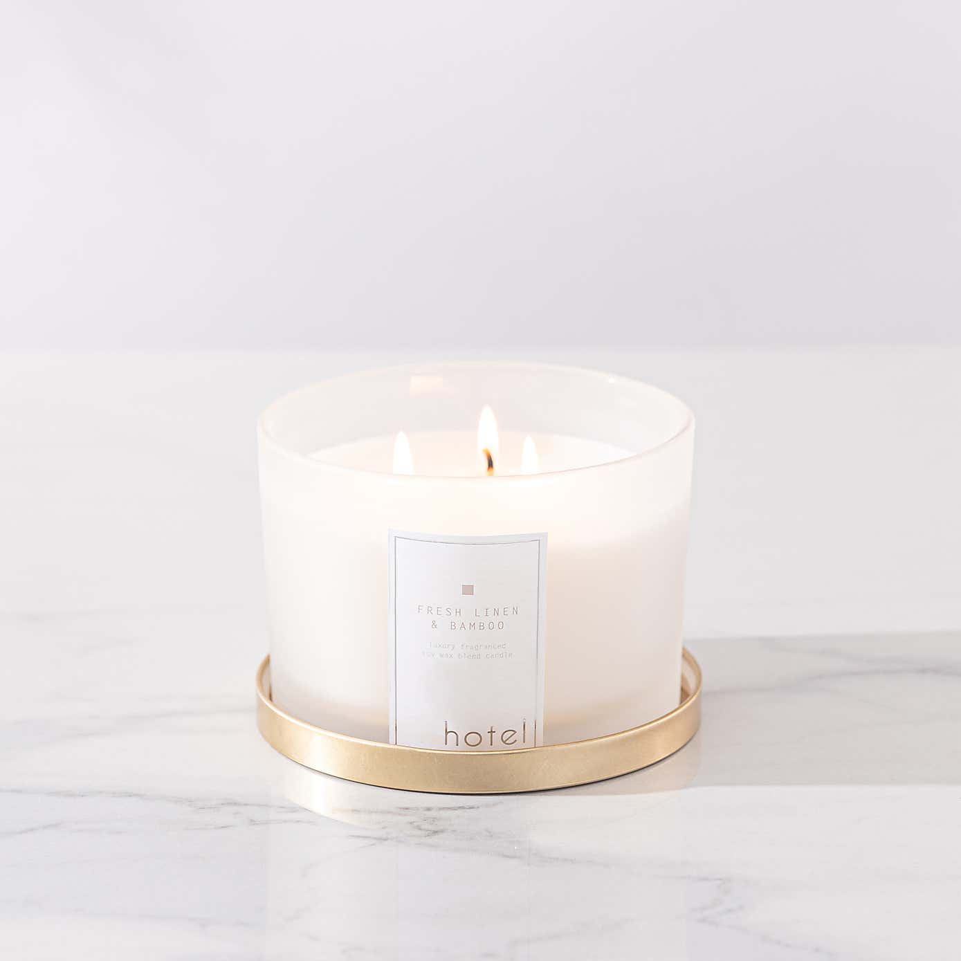 Hotel Bamboo & Linen Soy Blend Multi Wick Candle