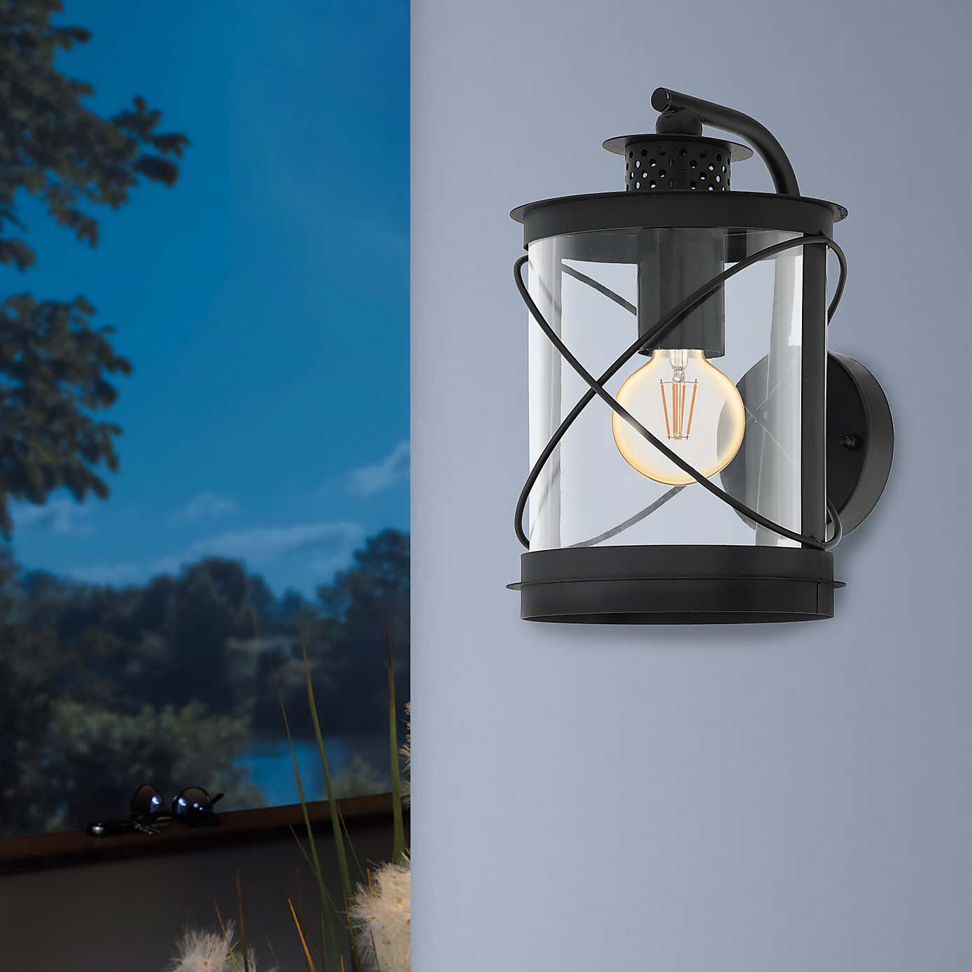EGLO Hilburn Outdoor Wall Light