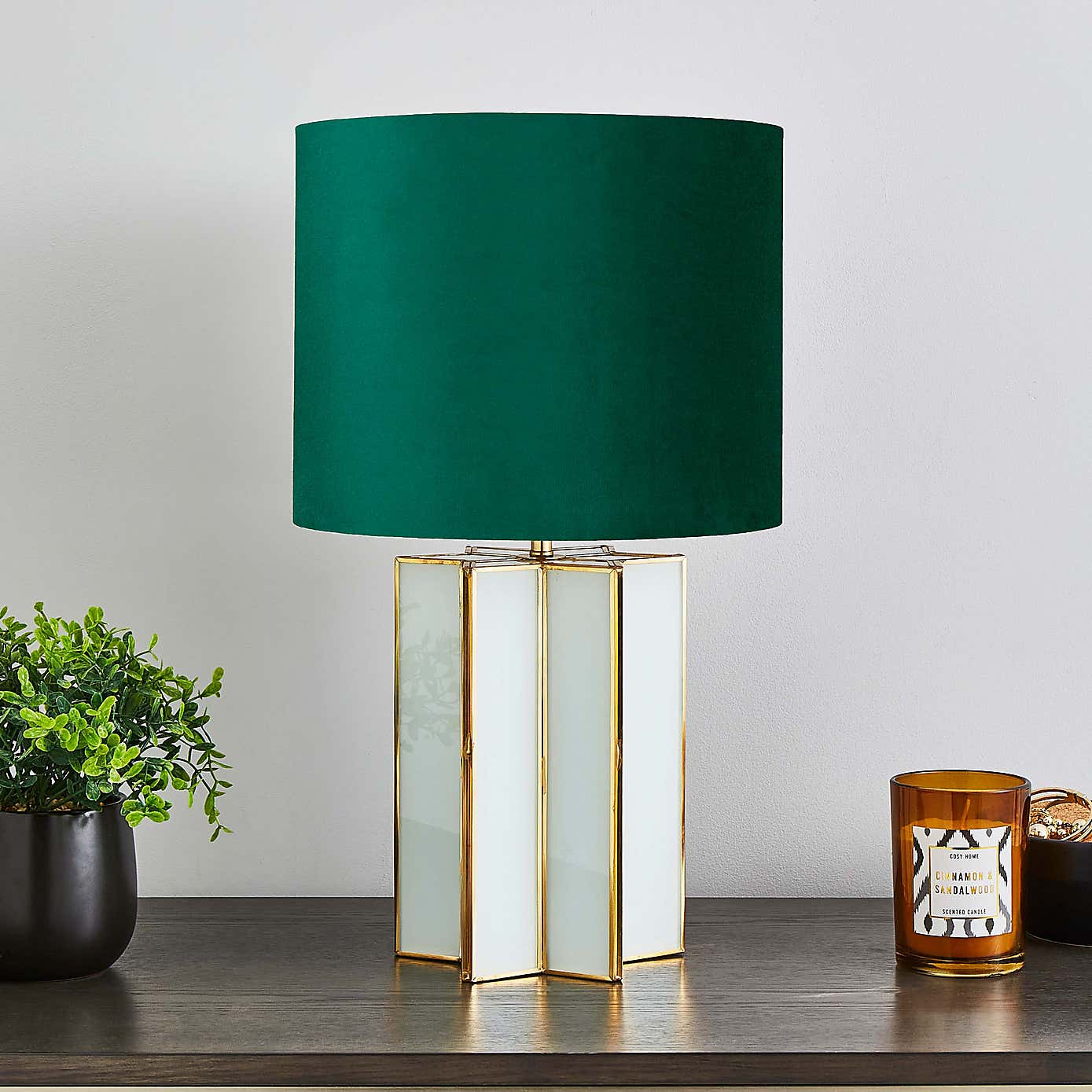 Virgo Green Star Glass Table Lamp