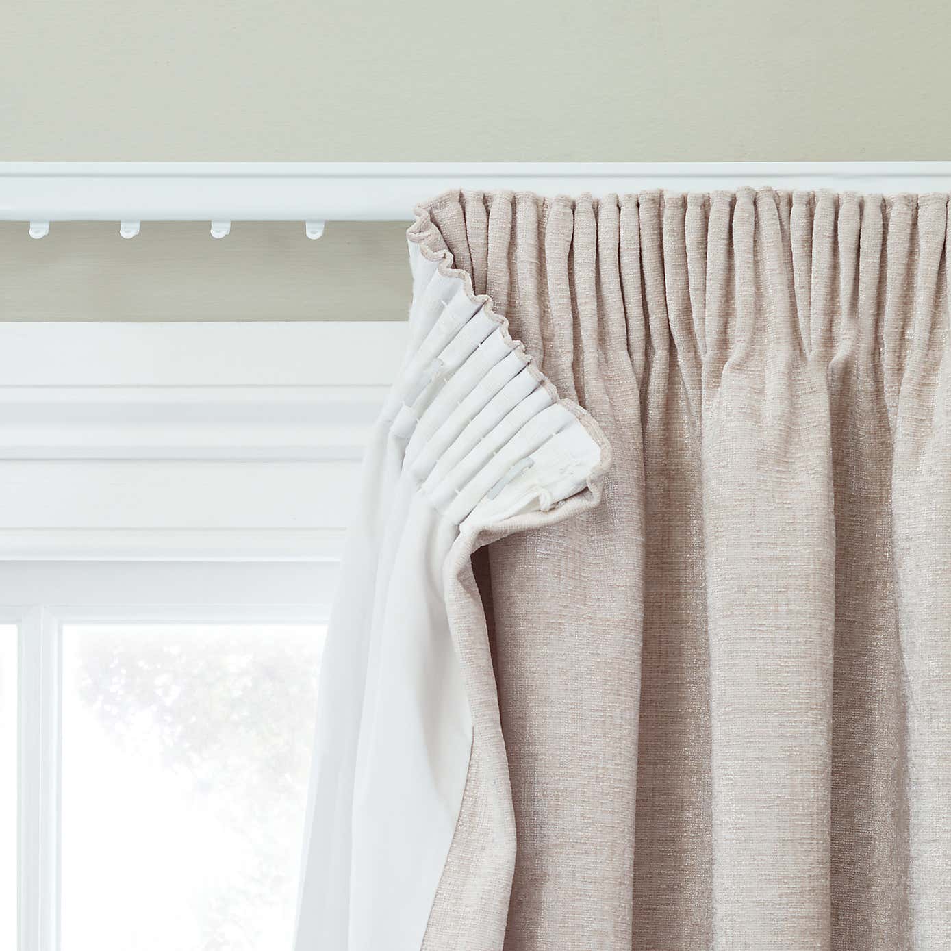 Swish Ultrak Extendable Corded Track