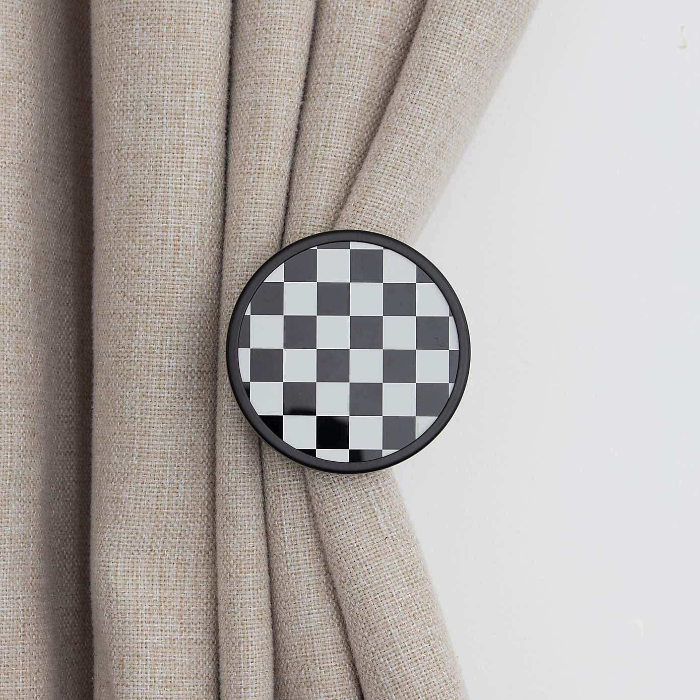 Checkerboard Curtain Hook