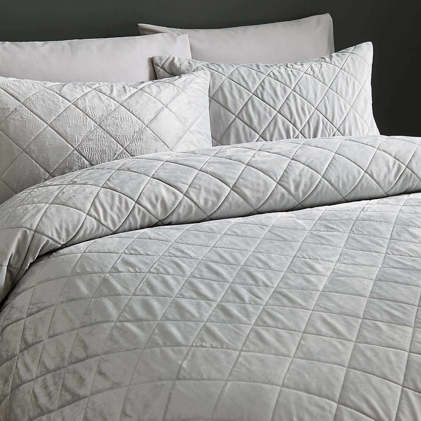 Castleton Duvet Cover and Pillowcase Set