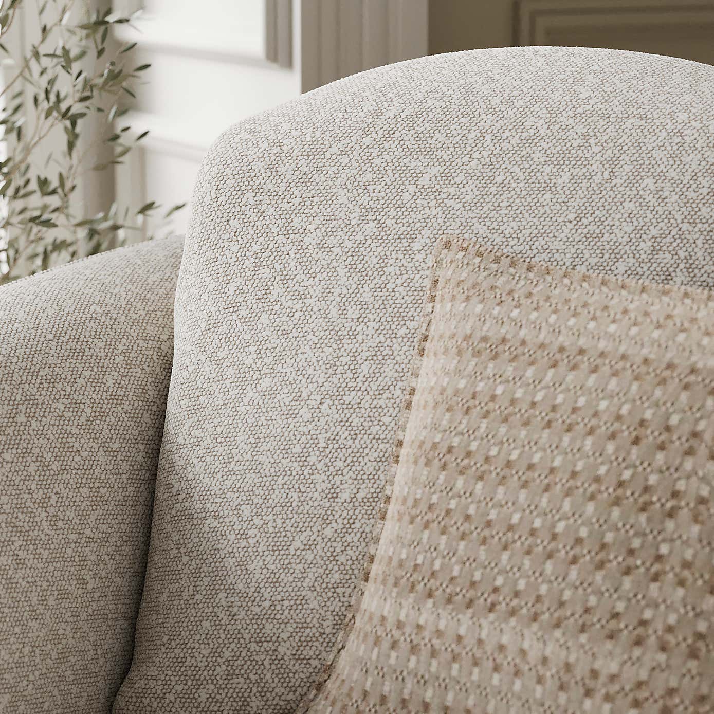Wren Two Tone Boucle Swivel Chair