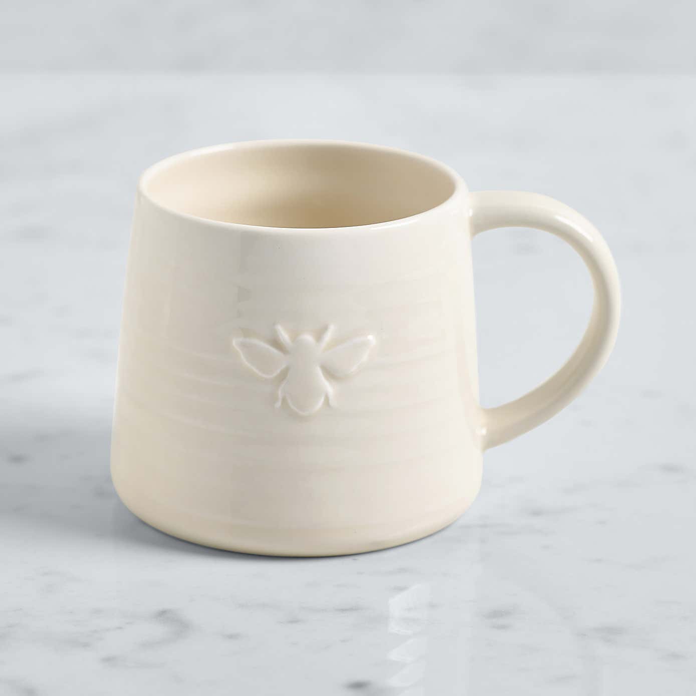 Animal Embossed Bee Mug