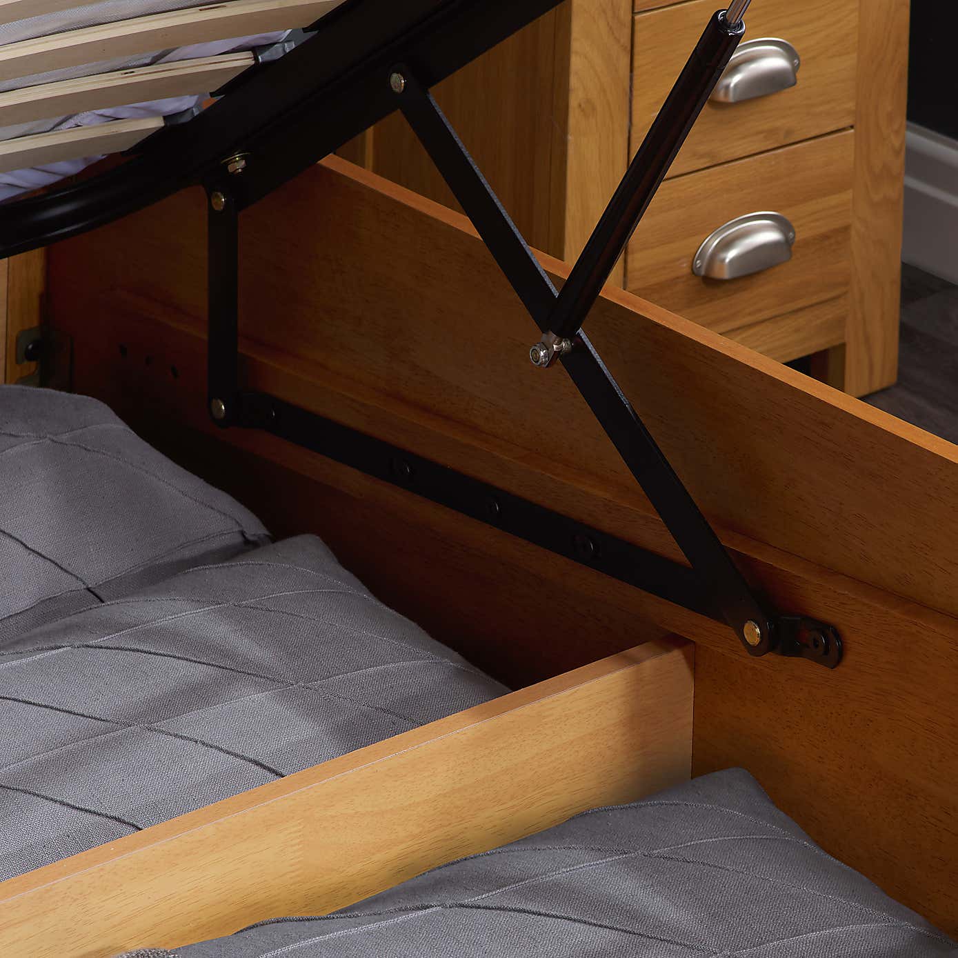 Winslow Ottoman Bedstead