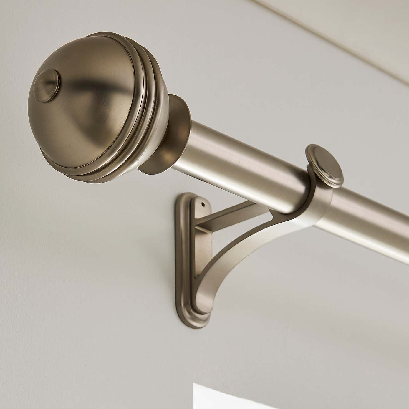 Traditional Ball Fixed Metal Curtain Pole with Rings