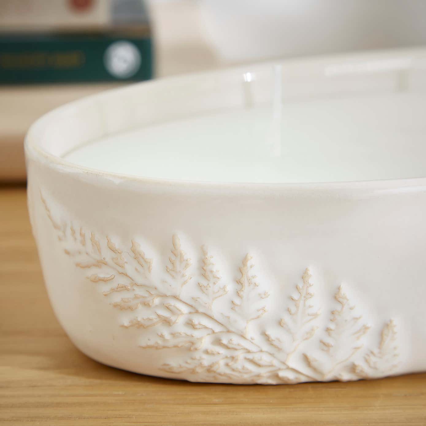 Churchgate Tobacco Flower & Vanilla Oval Multi Wick Candle