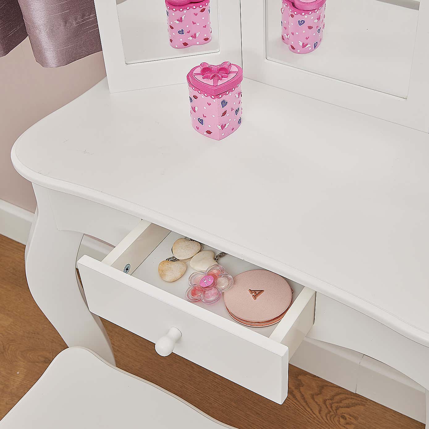 Liberty House Kids Vanity Table And Stool Set