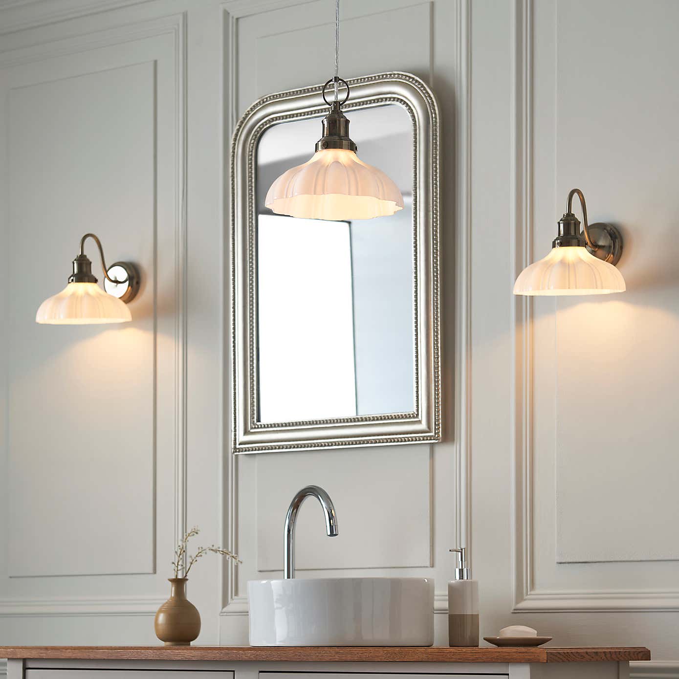 Ashwell Traditional Dimmable Bathroom Pendant Light