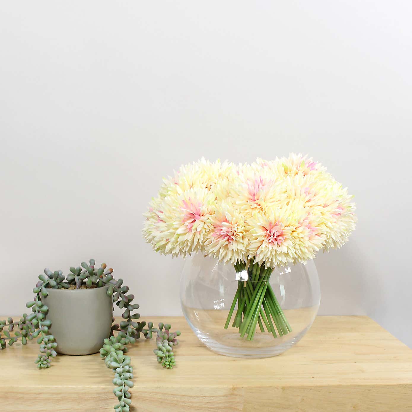 Artificial Spiky Chrysanthemum Stems