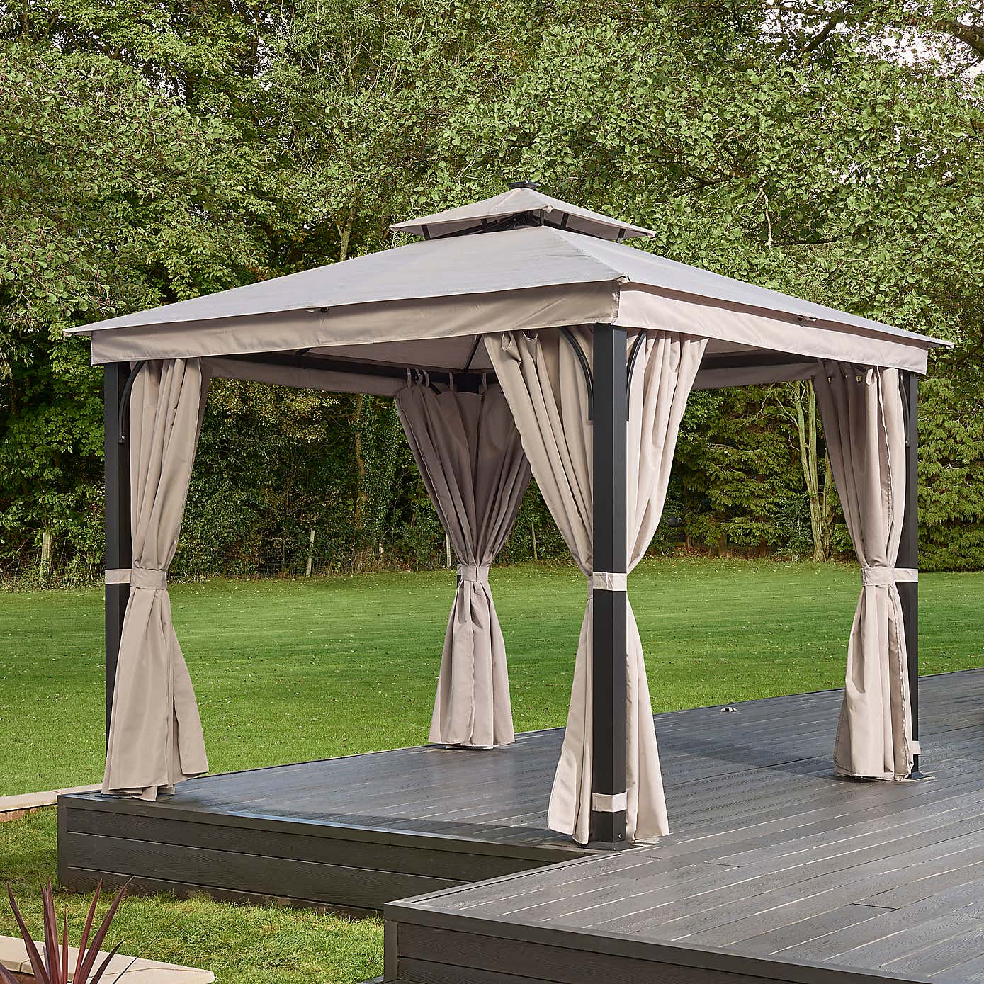 Luxury 3m x 3m Gazebo with LED Light