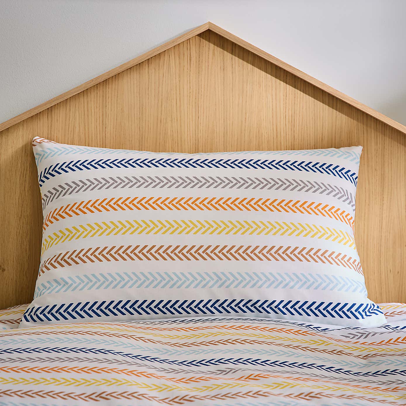 Trucks & Diggers Reversible Duvet Cover and Pillowcase Set