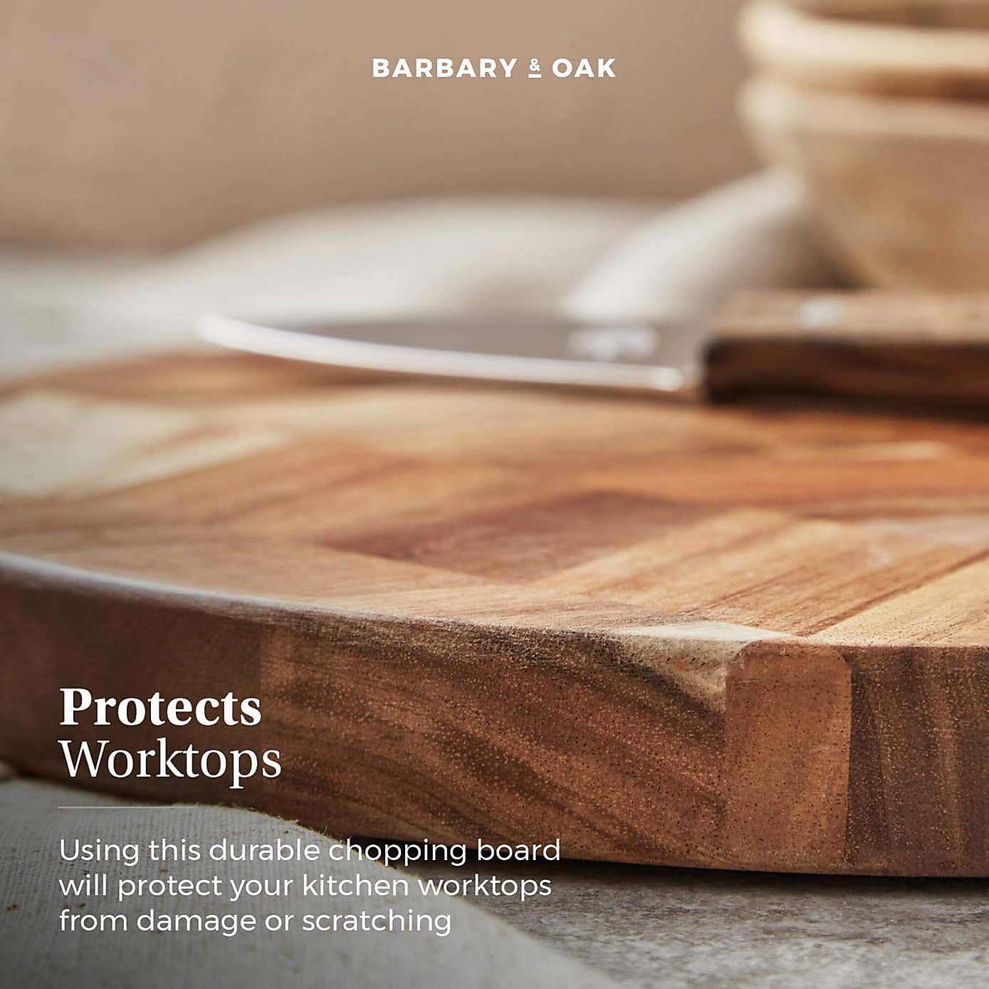 Barbary & Oak Acacia Wood Round Chopping Board