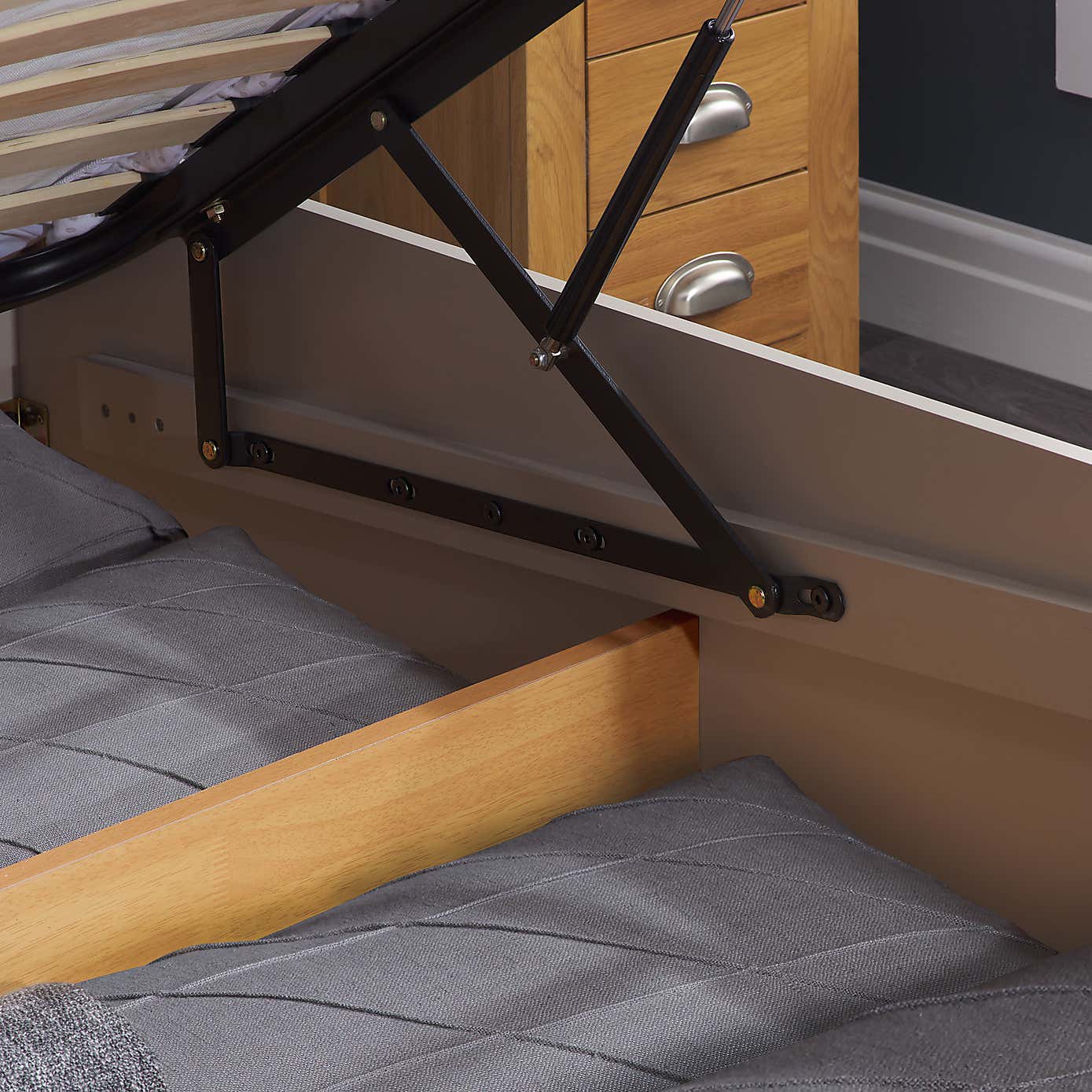 Winslow Ottoman Bedstead