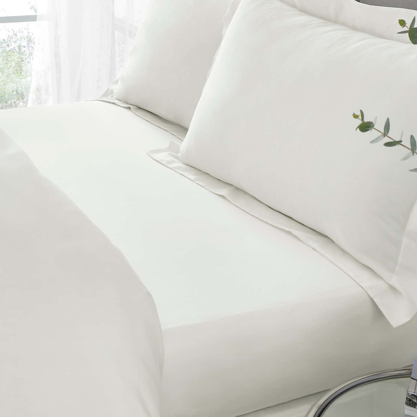 Hotel 230 Thread Count Egyptian Cotton Sateen Fitted Sheet