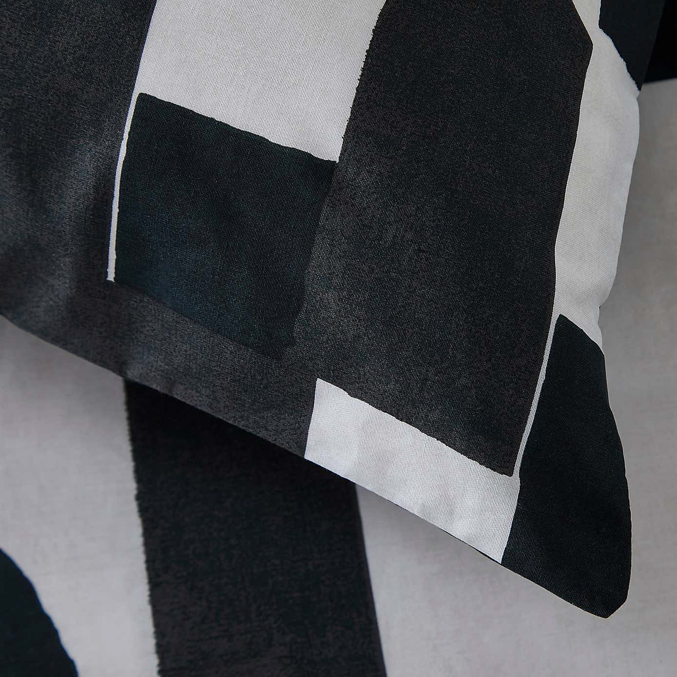 Maxim Geo 100% Cotton Duvet Cover and Pillowcase Set