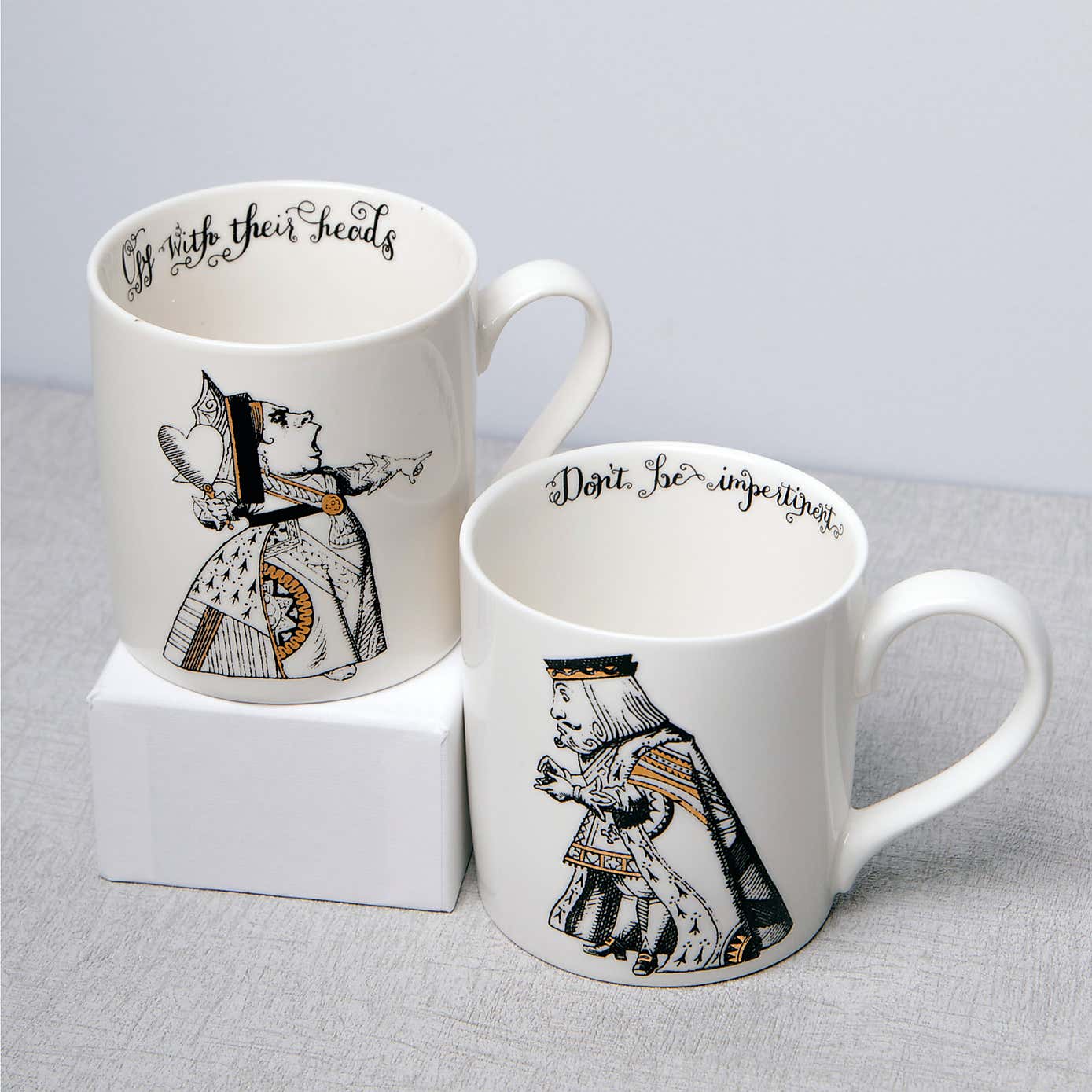 Alice in Wonderland Set of 2 Mugs