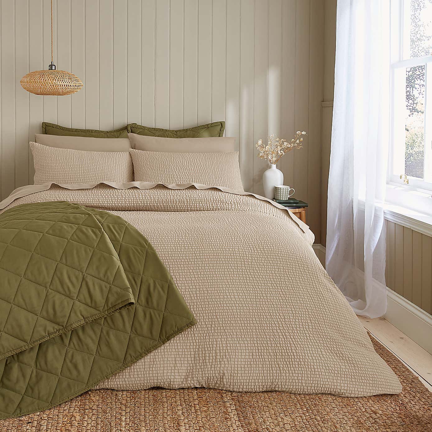 Larken Seersucker Standard Pillowcase Pair