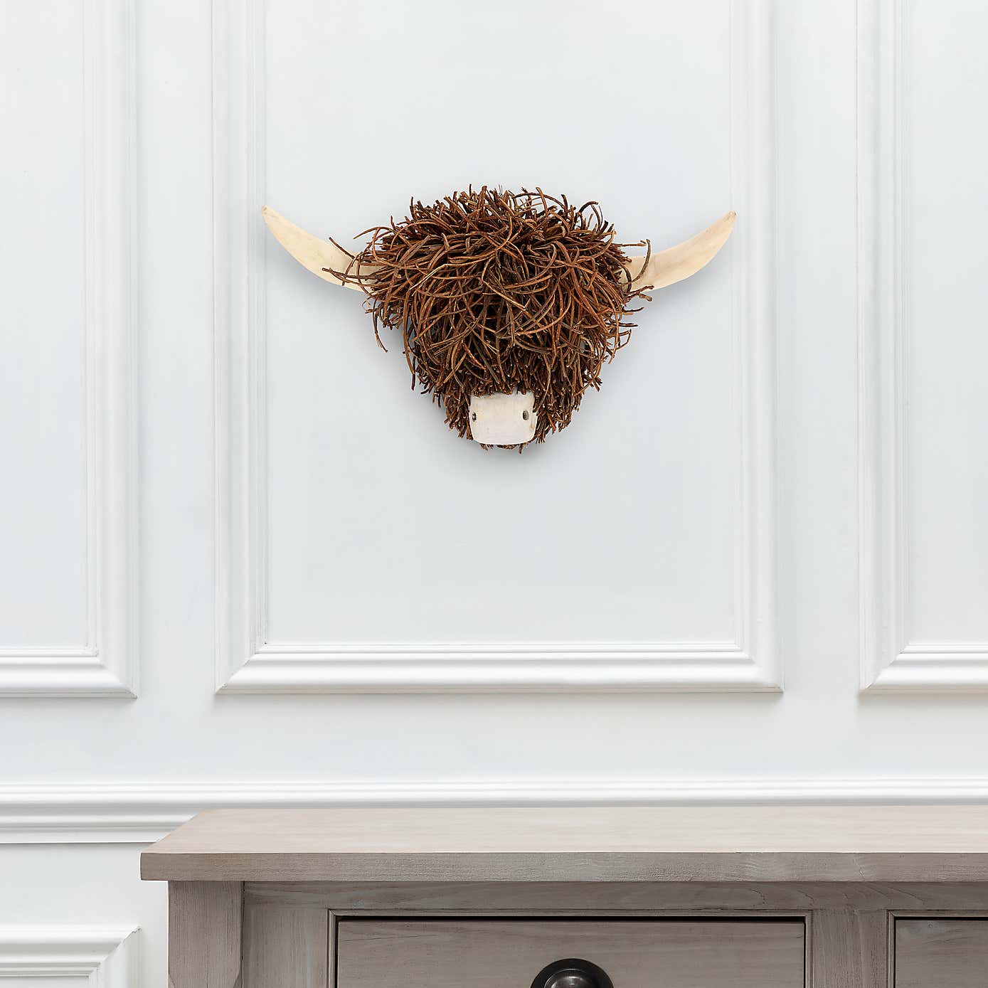 Voyage Maison Hewie Wall Mounted Highland Cow Ornament