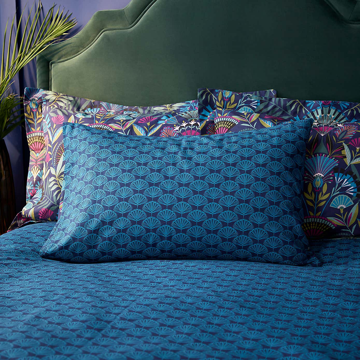 Lucille Navy Duvet Cover and Pillowcase Set