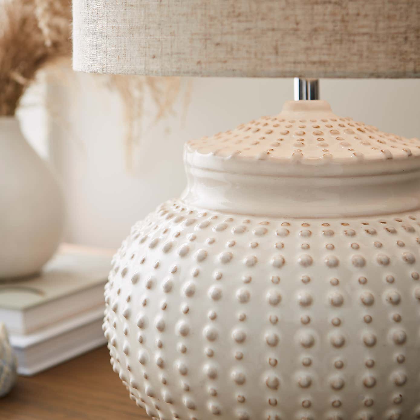 Zeeburg Urchin Ceramic Cream Table Lamp