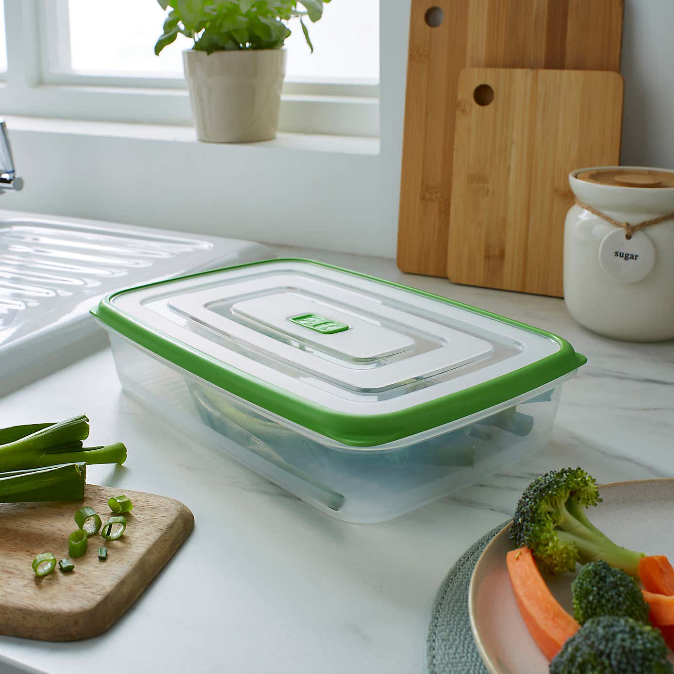 Freezer Safe 2L Food Storage