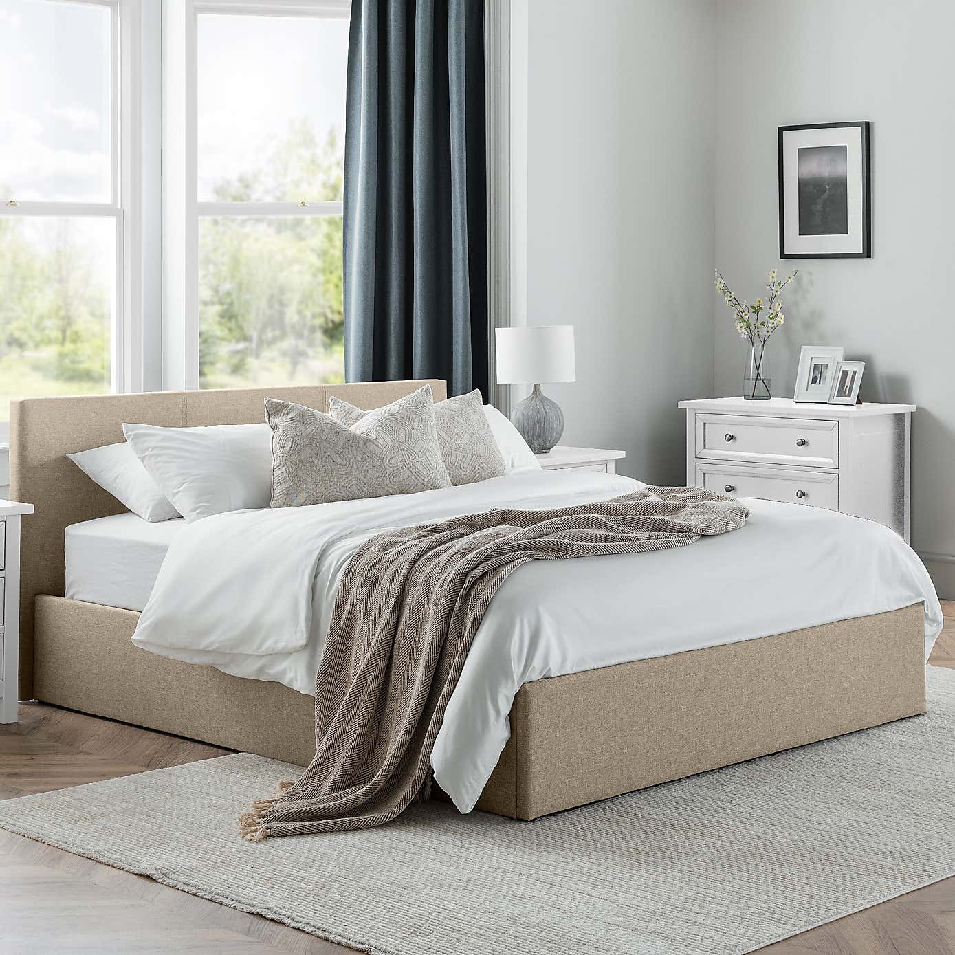 Rialto Fabric Ottoman Bed