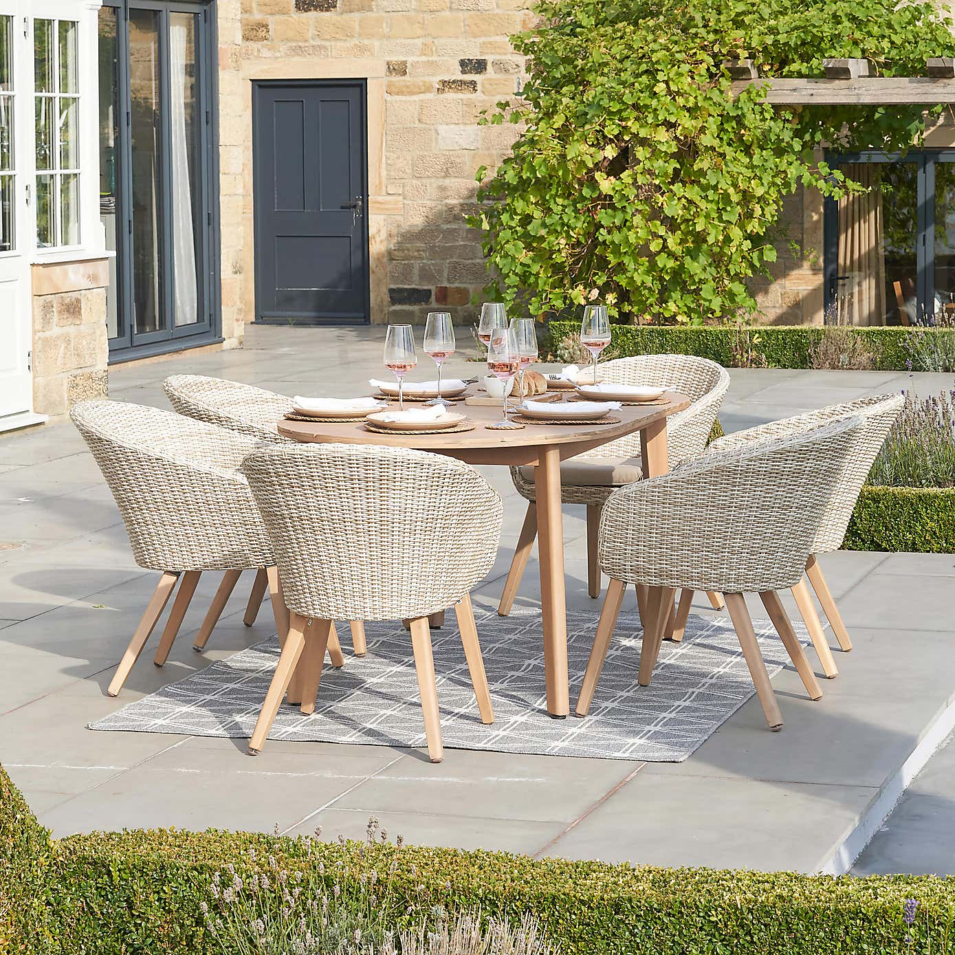 Pacific Lifestyle Cabon Outdoor 6 Seater Dining Set