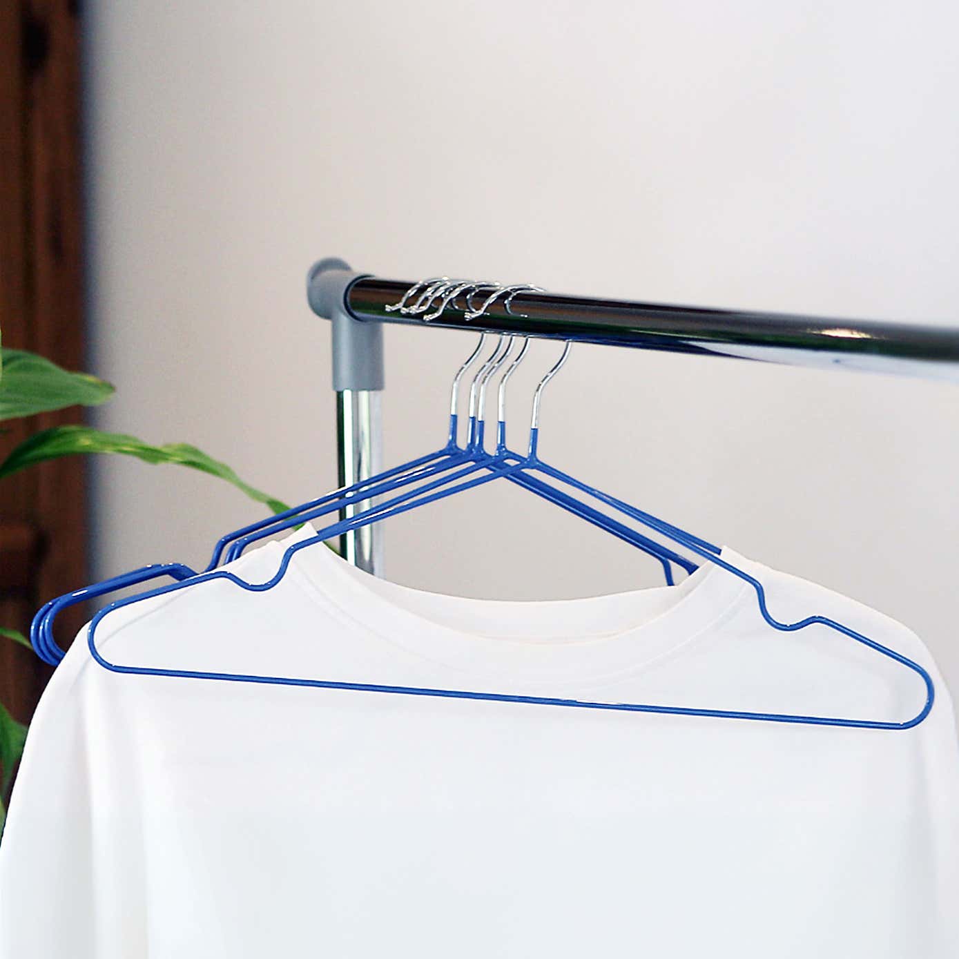 Set of 5 Coated Wire Hangers