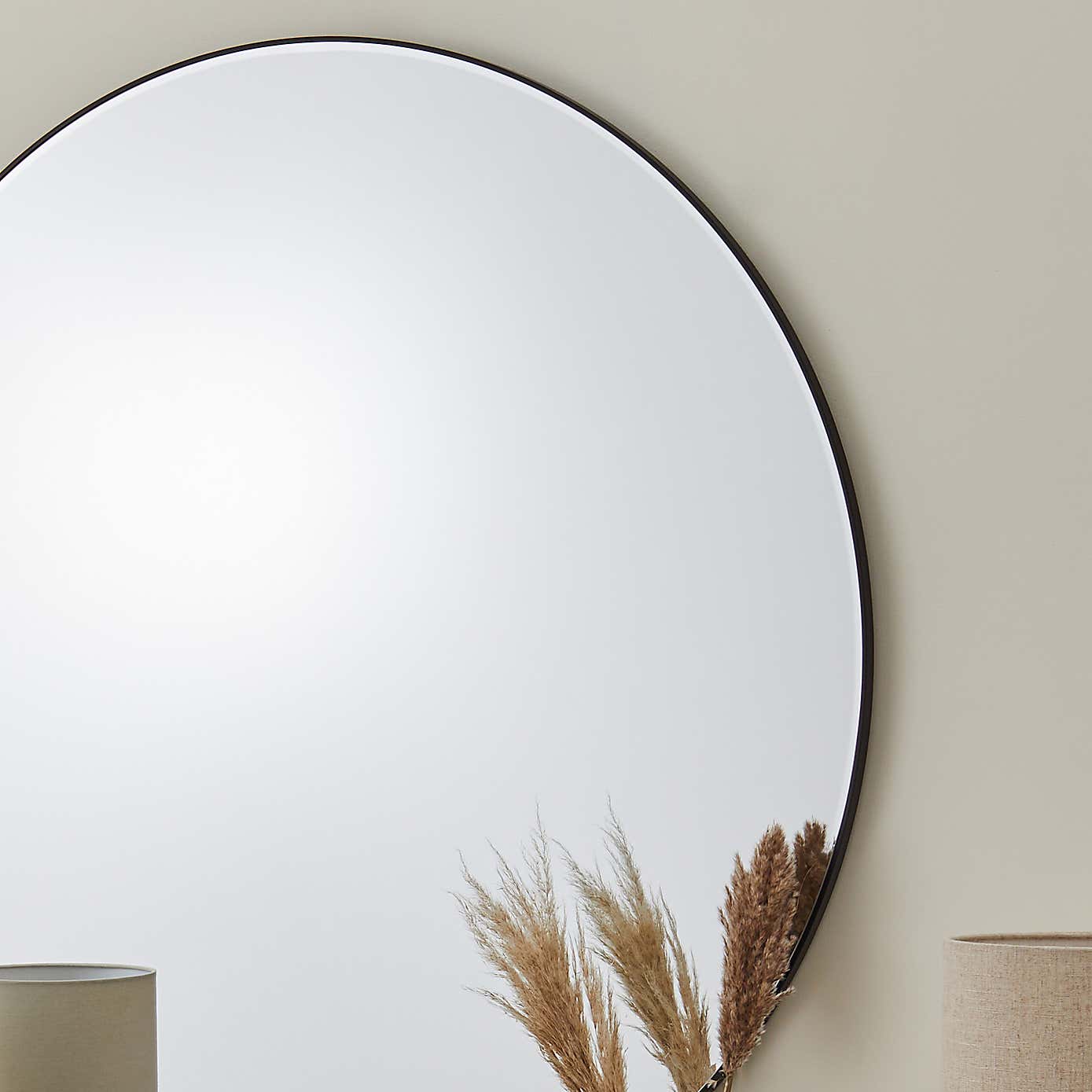 Apartment Round Frame Wall Mirror