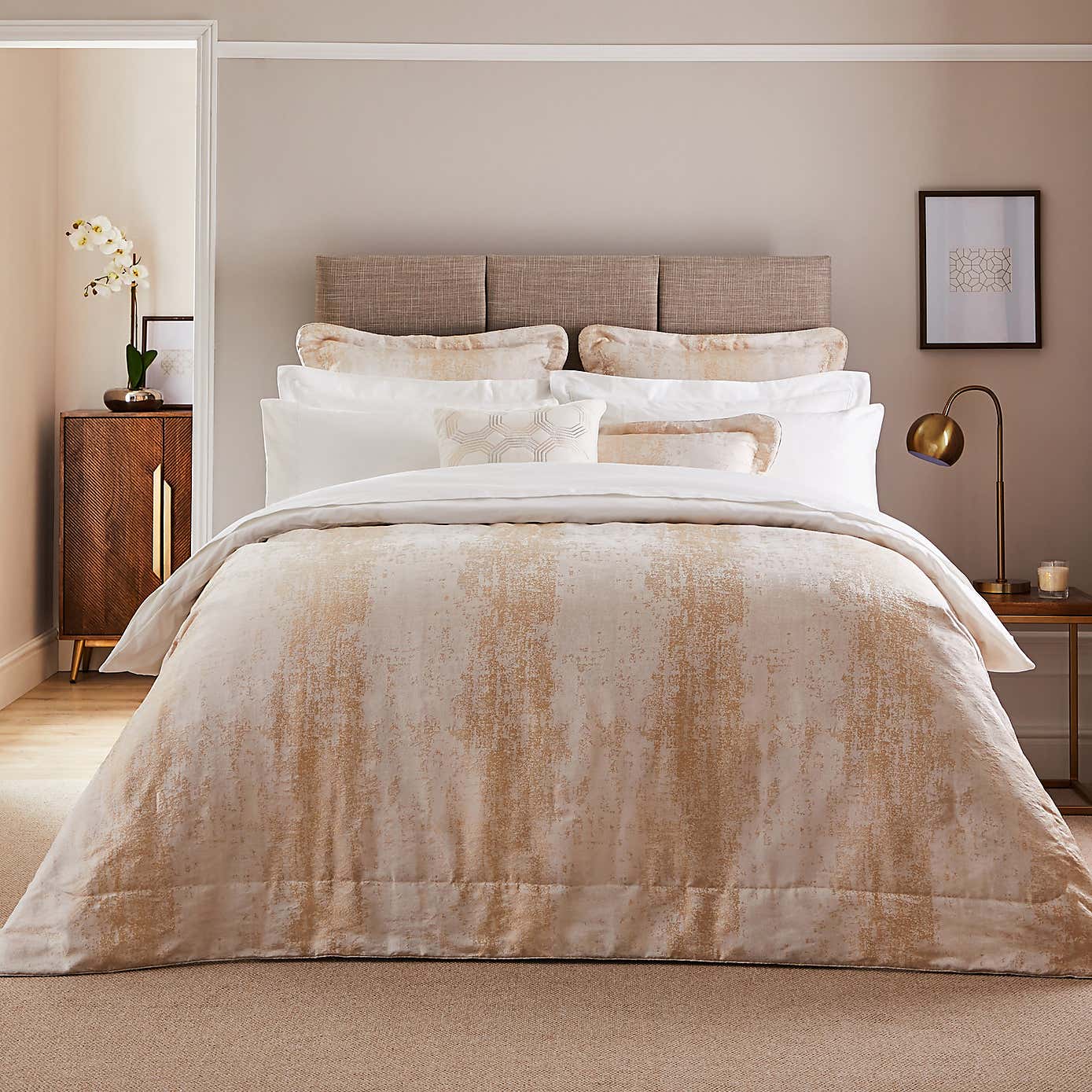 Dorma Corinthia Bedspread