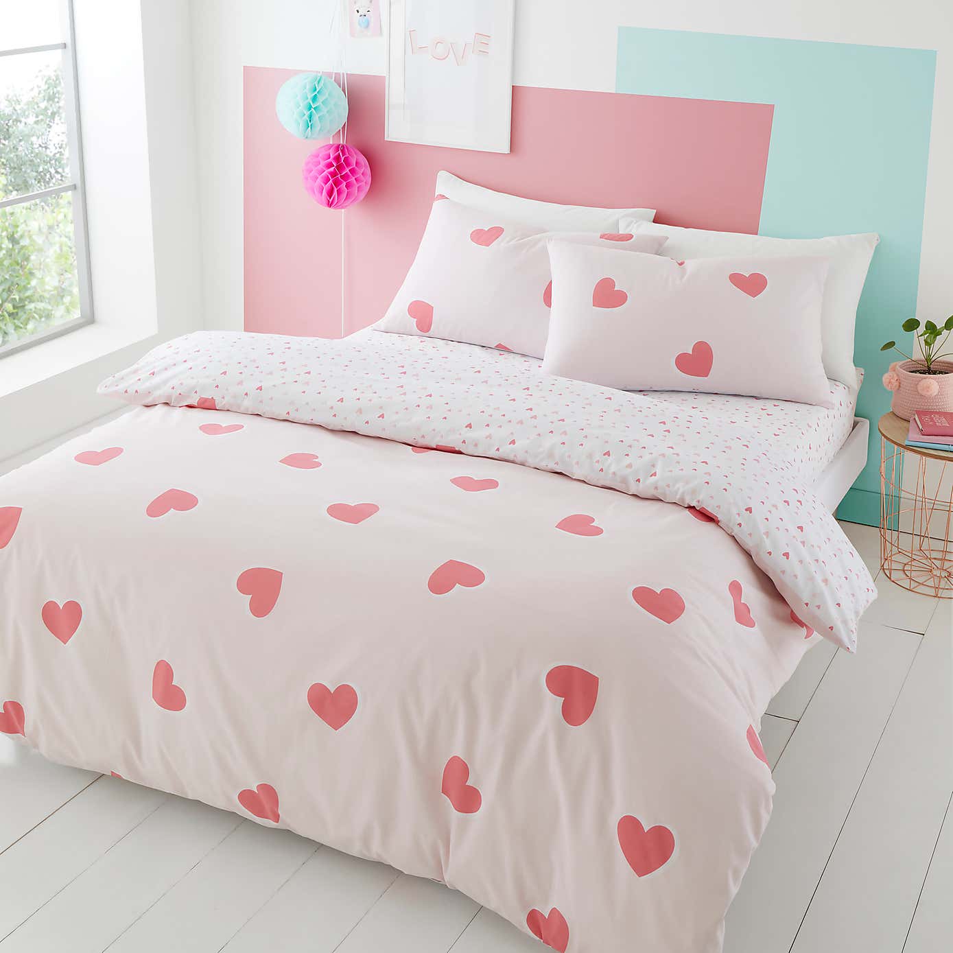 Love Hearts Duvet Cover and Pillowcase Set