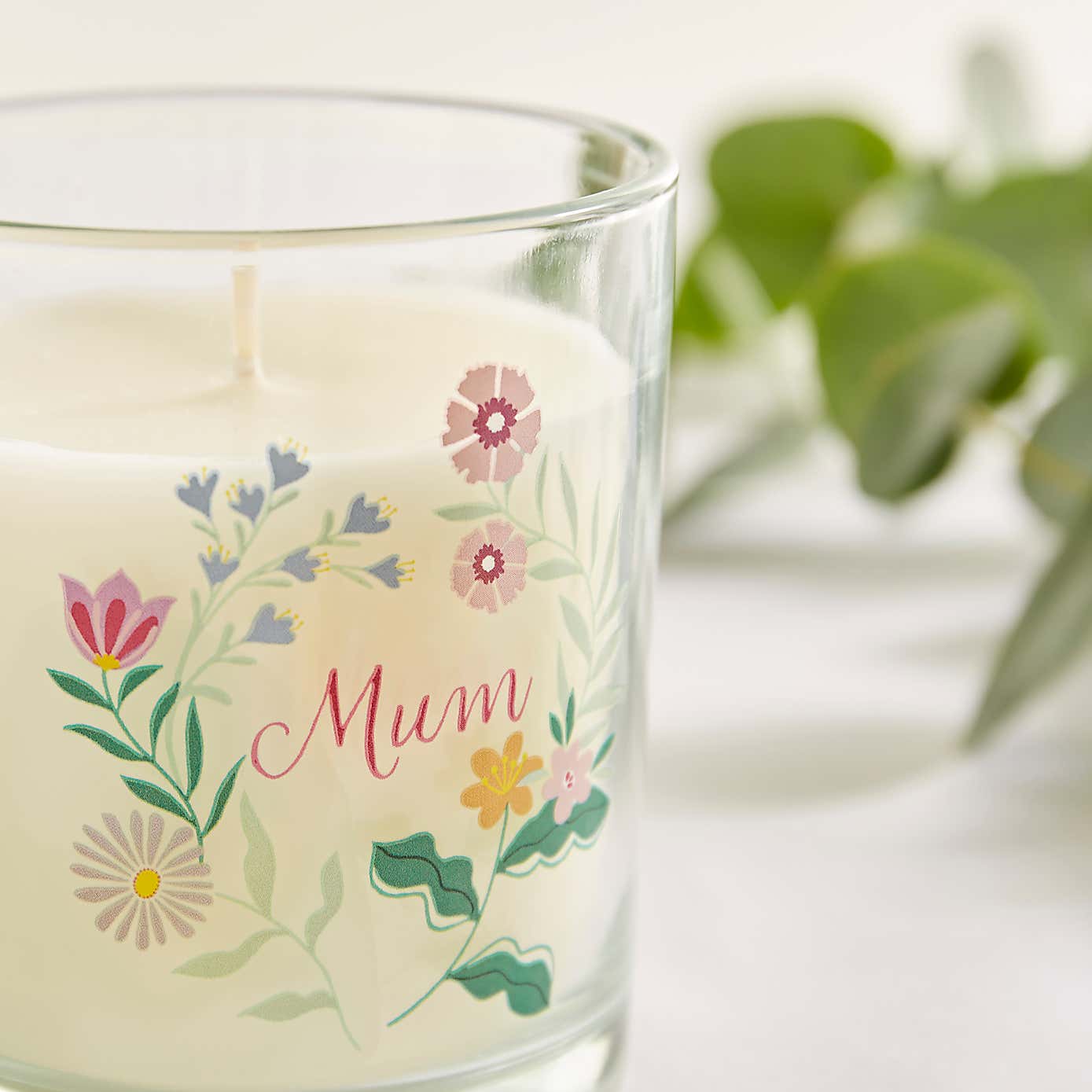 'Mum' Floral Design Linen Candle