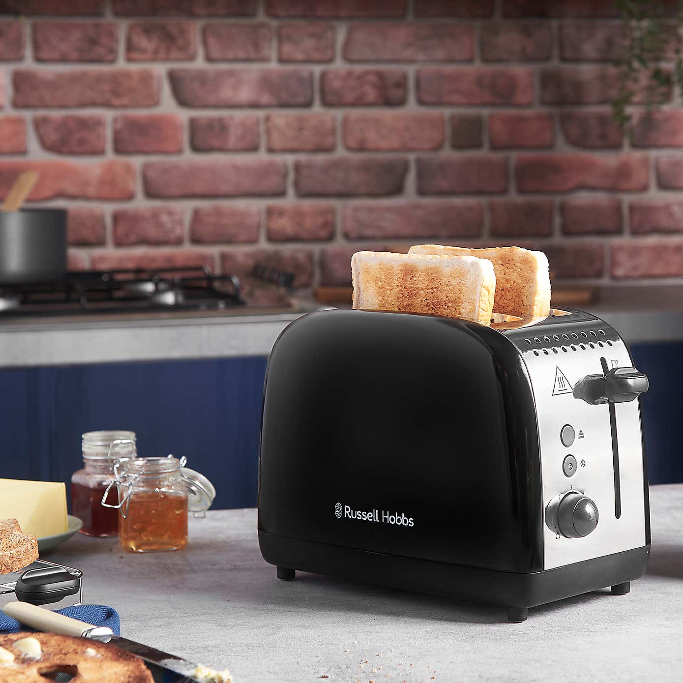 Russell Hobbs 2 Slice Stainless Steel Lift & Look Black Toaster