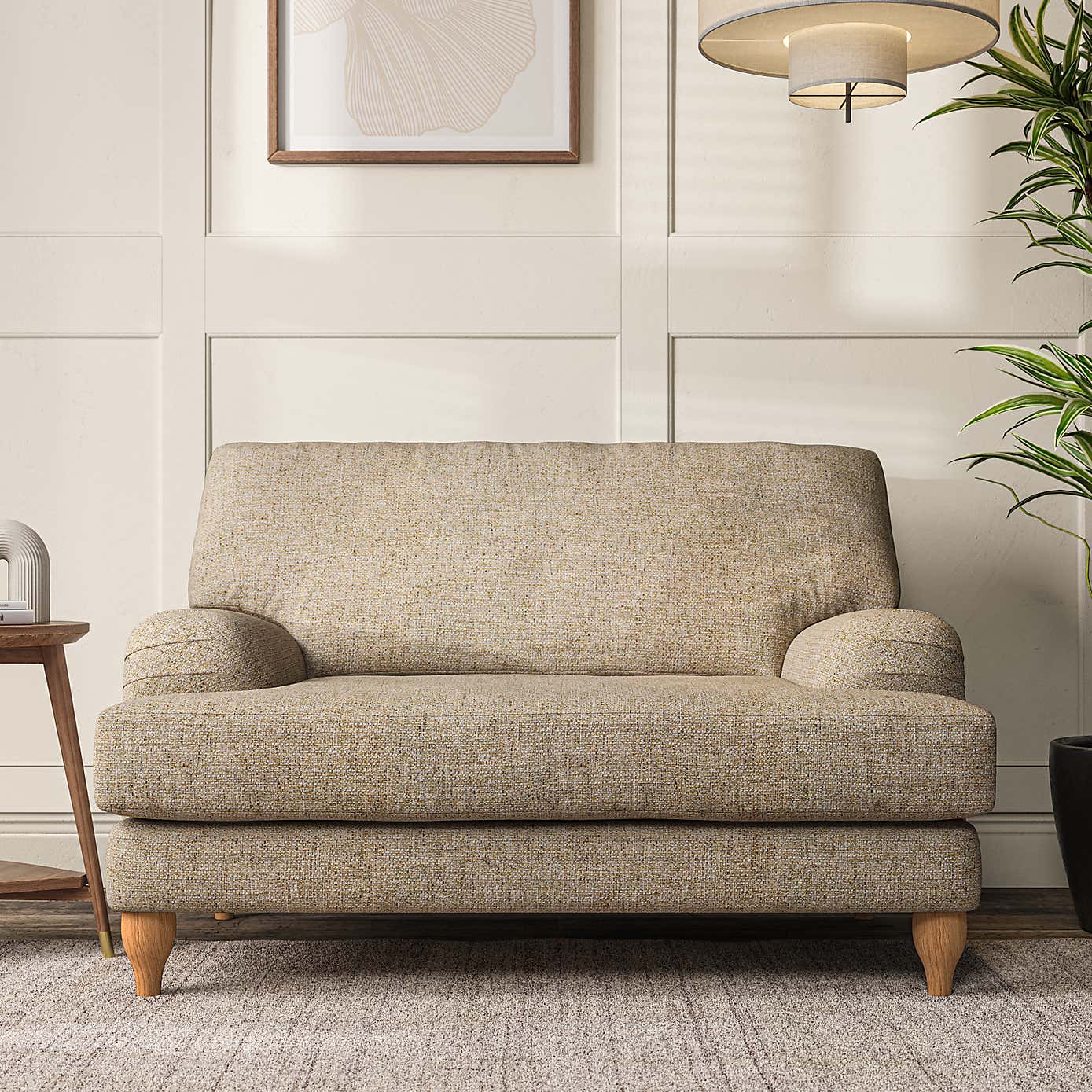 Darwin Snuggle Chair