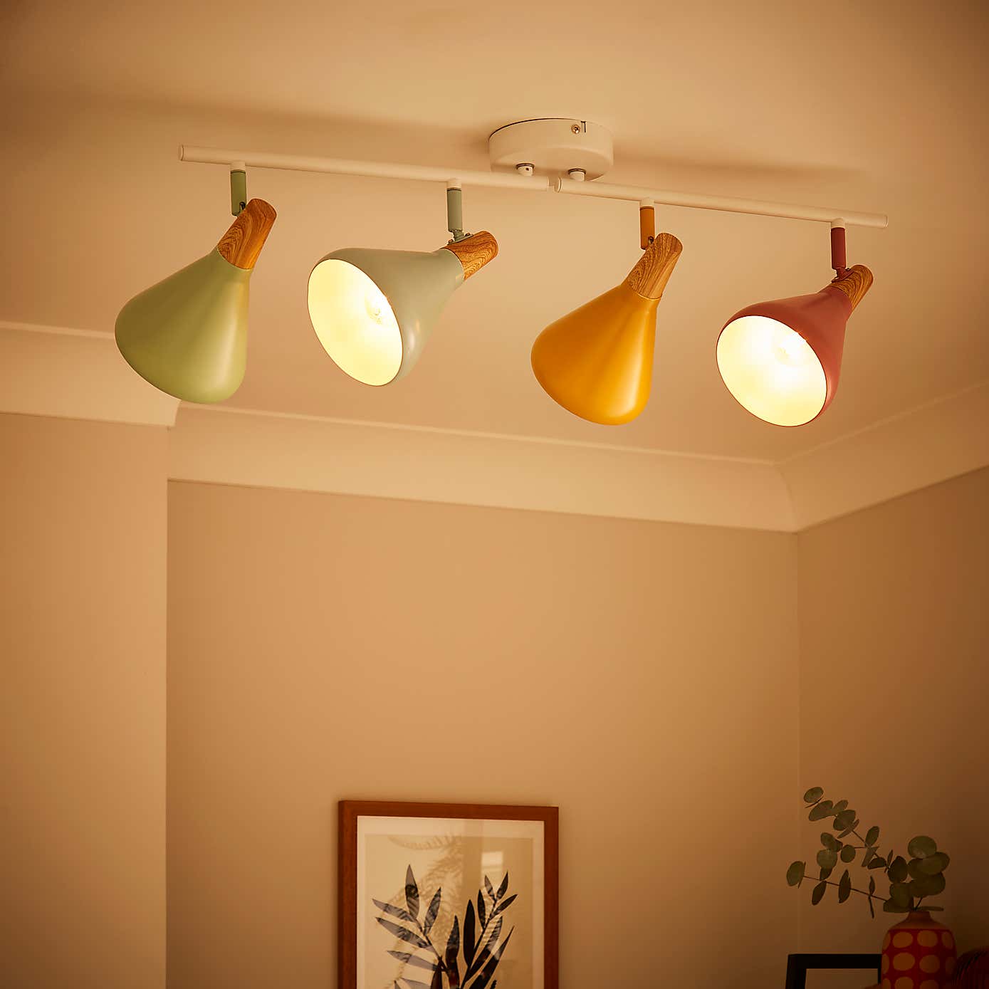 Wolston 4 Light Spotlight Bar