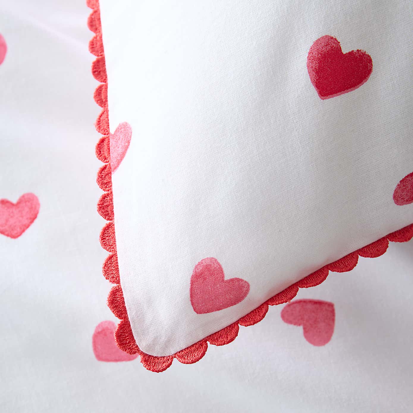 Red Hearts 100% Cotton Duvet Cover and Pillowcase Set