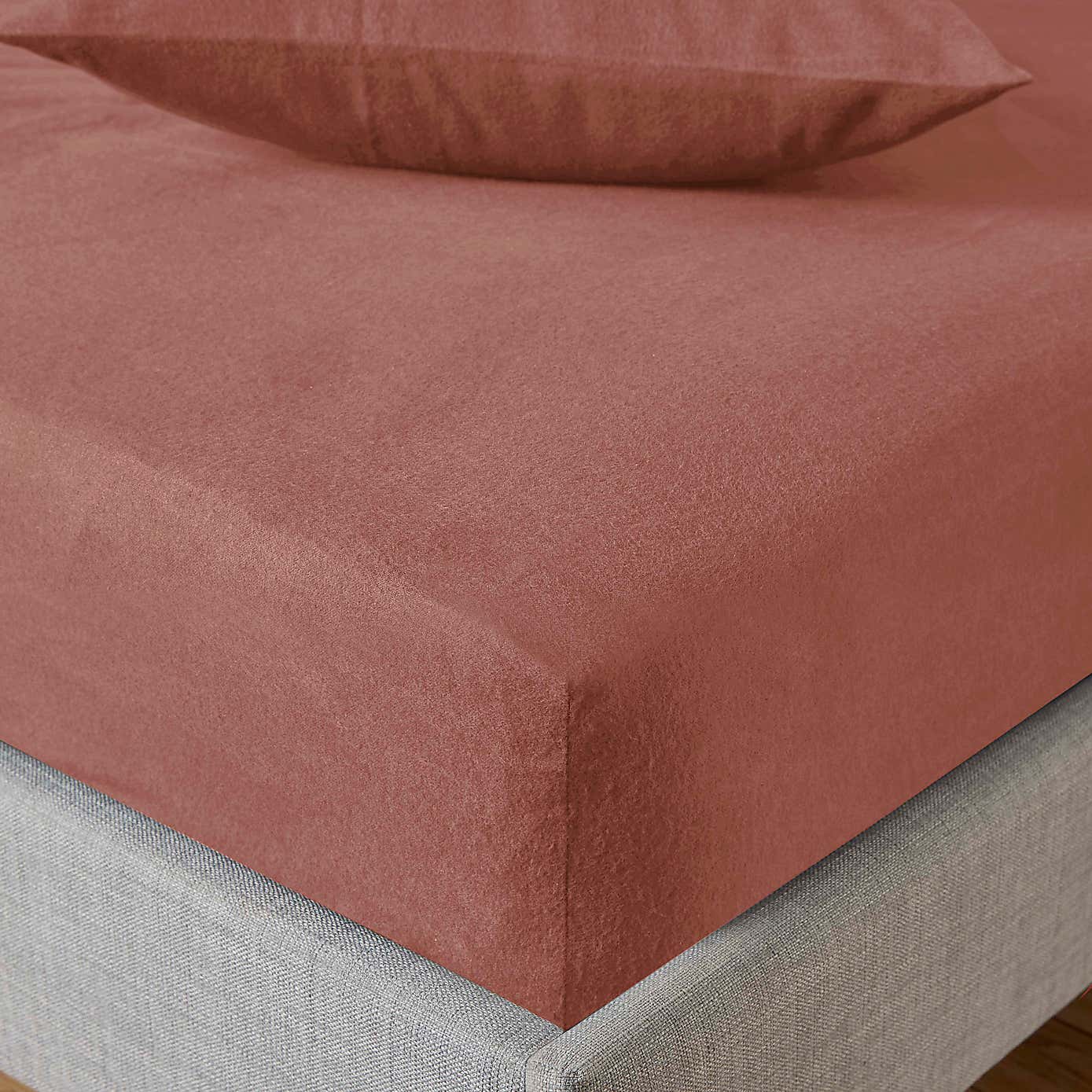 Soft & Cosy Brushed Cotton Fitted Sheet