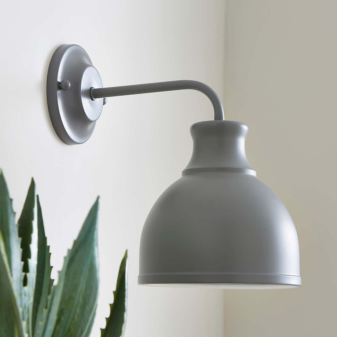 Gallery Wall Light, Grey