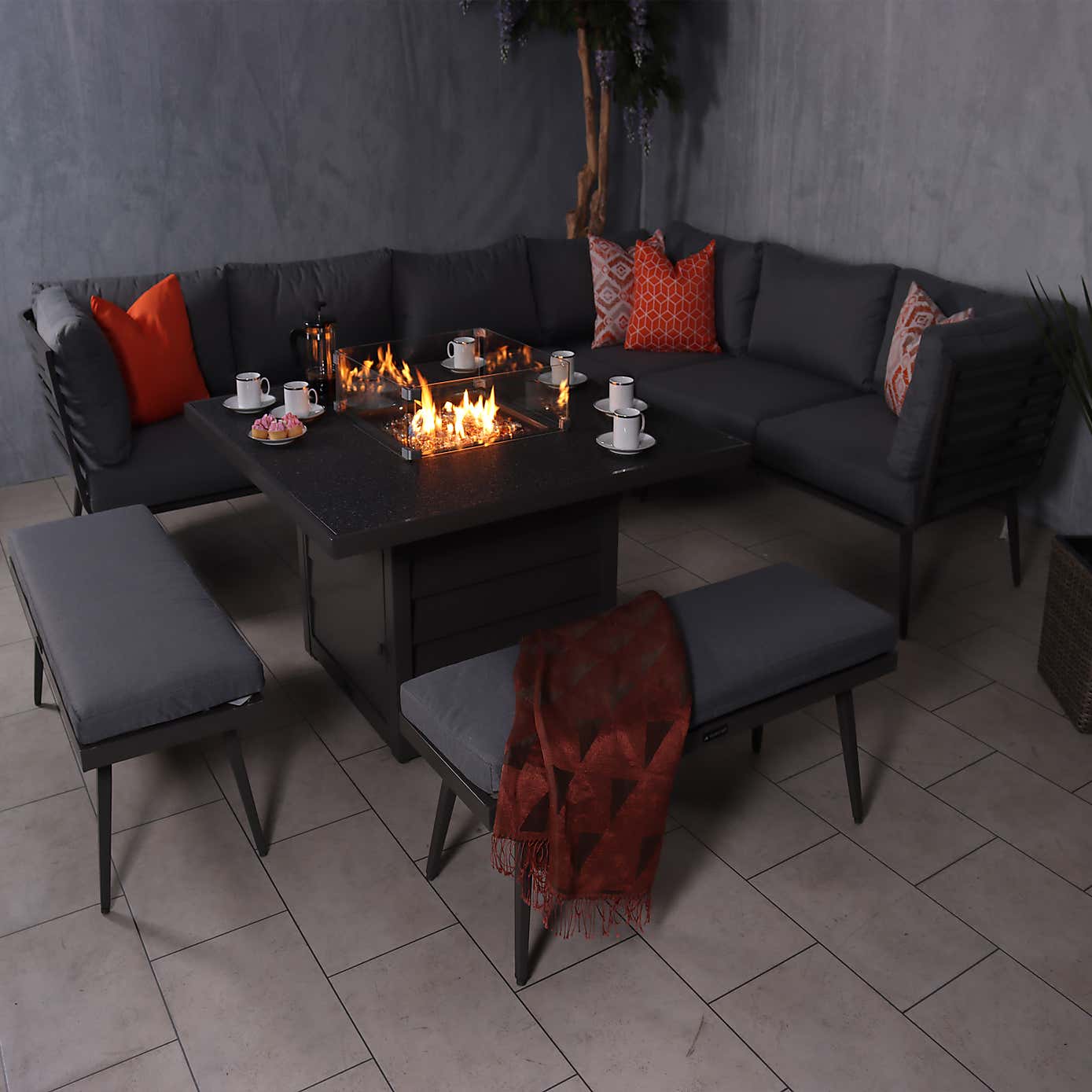 Mayfair 8 Seater 6 Piece Lounge Set with Square Firepit