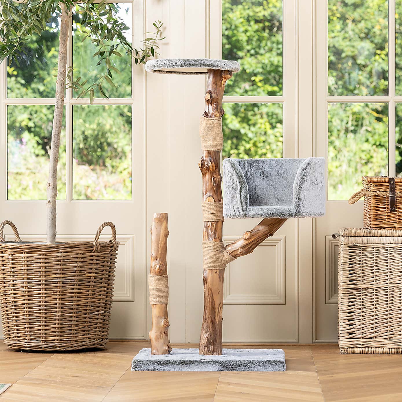 Lords and Labradors Trio Cat Scratch Post