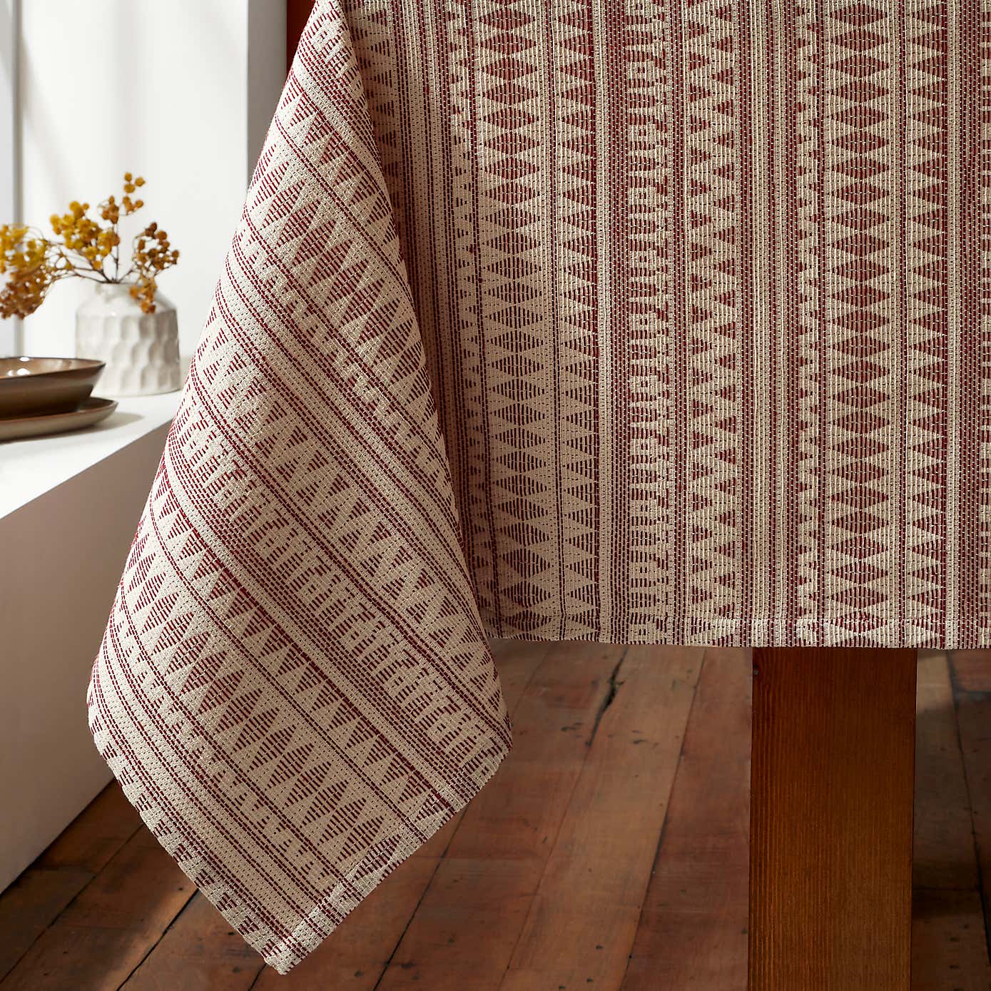 Global Woven Natural Cotton Tablecloth