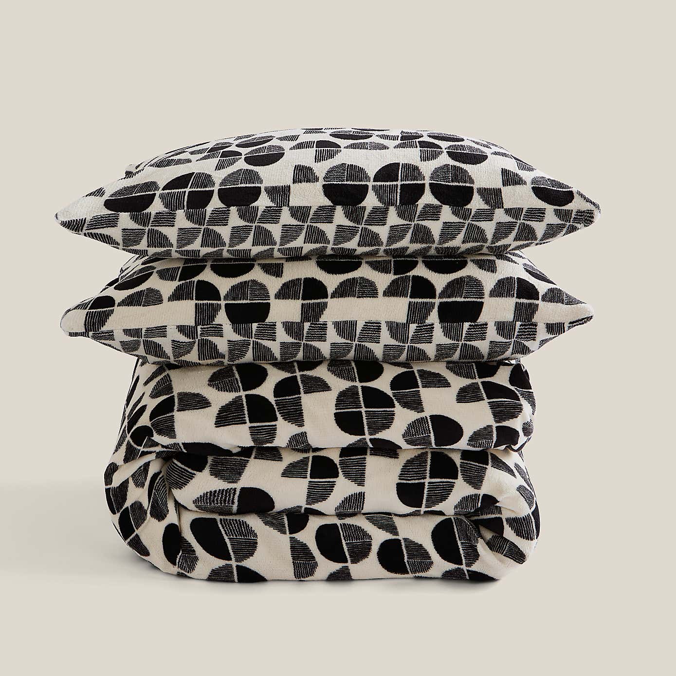 Mono Circles Fleece Duvet Cover and Pillowcase Set