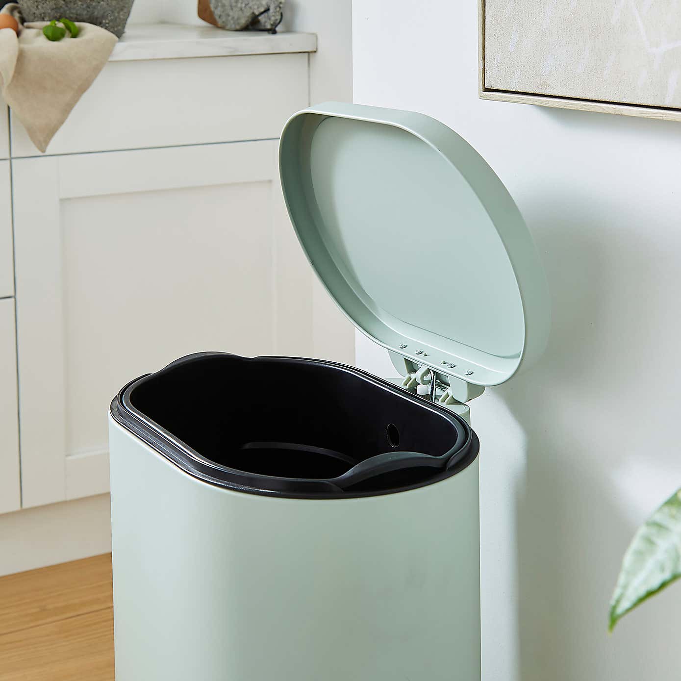 Oval 30 Litre Stainless Steel Pedal Bin