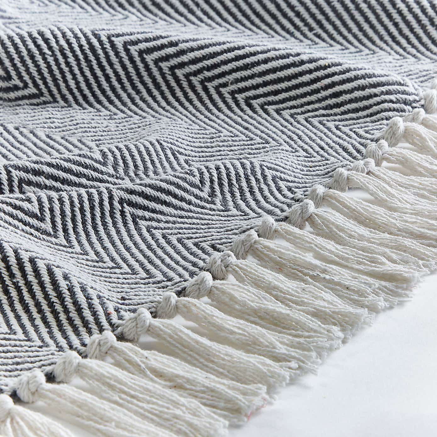 Jenson Herringbone 130cm x 180cm Throw