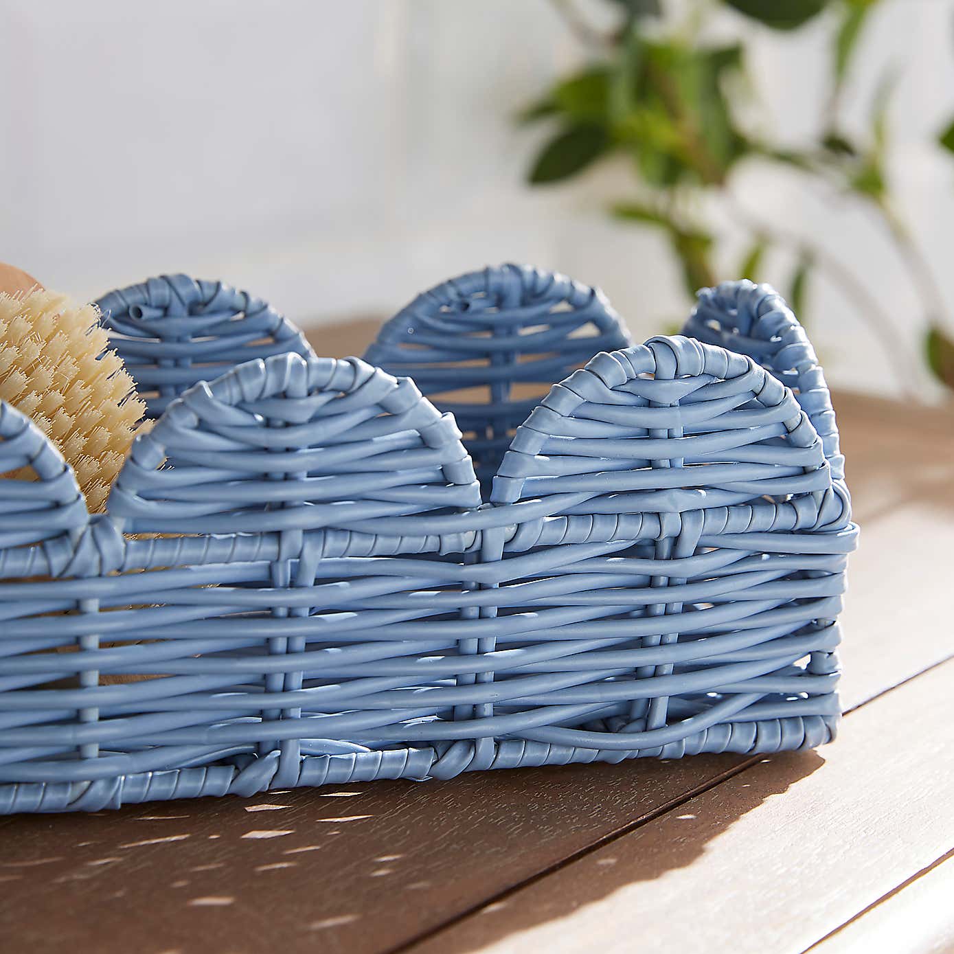 Heart and Soul Scallop Slim Basket Tray